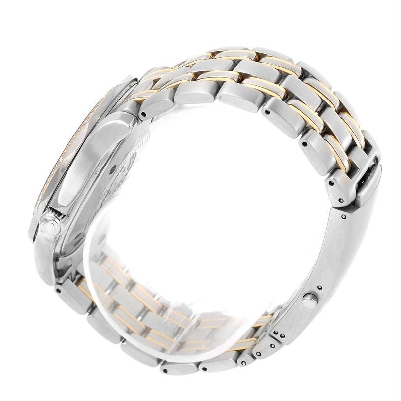 The image shows a side view of the Omega Seamaster 2455.80.00 Men
s Stainless Steel Blue Dial 2455.80.00 Men
s Stainless Steel Blue Dial watch focusing on its metal bracelet and crown.