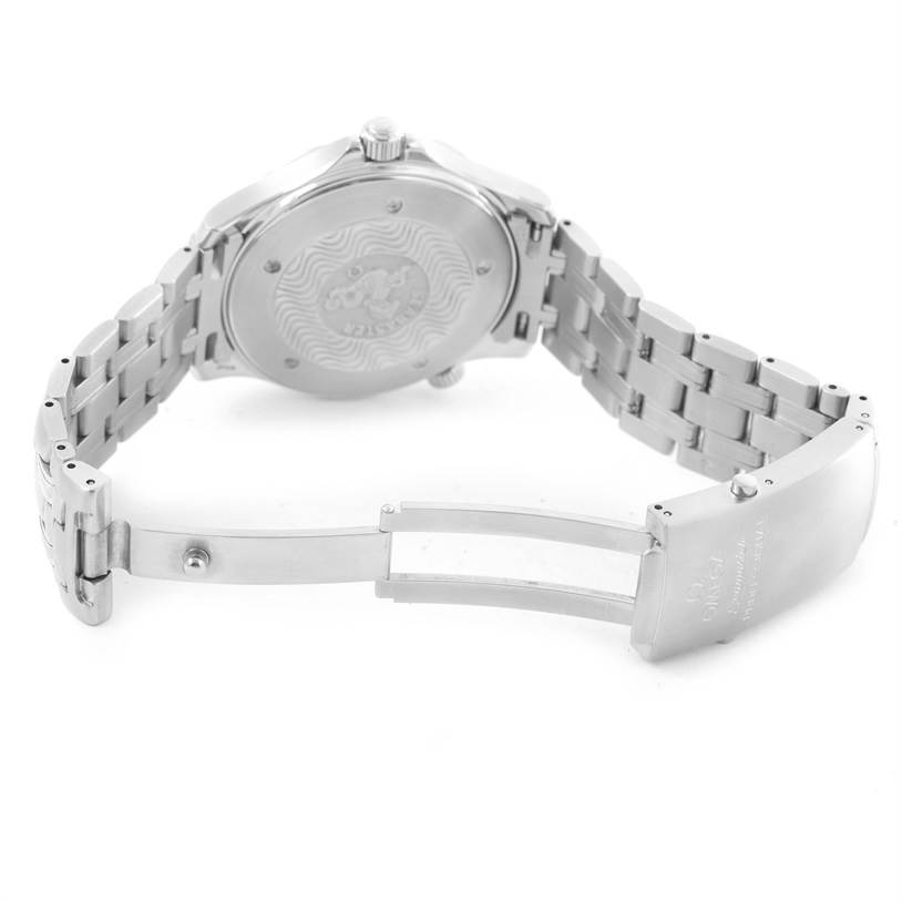 The image shows the back case and clasp of an Omega Seamaster 2541.80.00 Men
s Stainless Steel Blue Dial 2541.80.00 Men
s Stainless Steel Blue Dial watch at a rear angle.