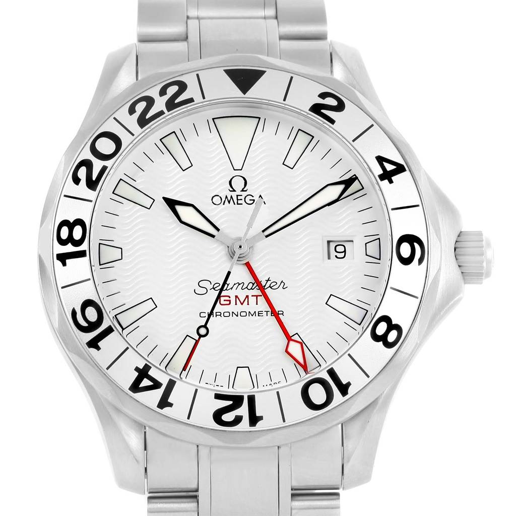 The image shows a front view of the Omega Seamaster 2538.20.00 Men
s Stainless Steel White Dial 2538.20.00 Men
s Stainless Steel White Dial GMT watch, displaying the dial, hour markers, and stainless steel bracelet.