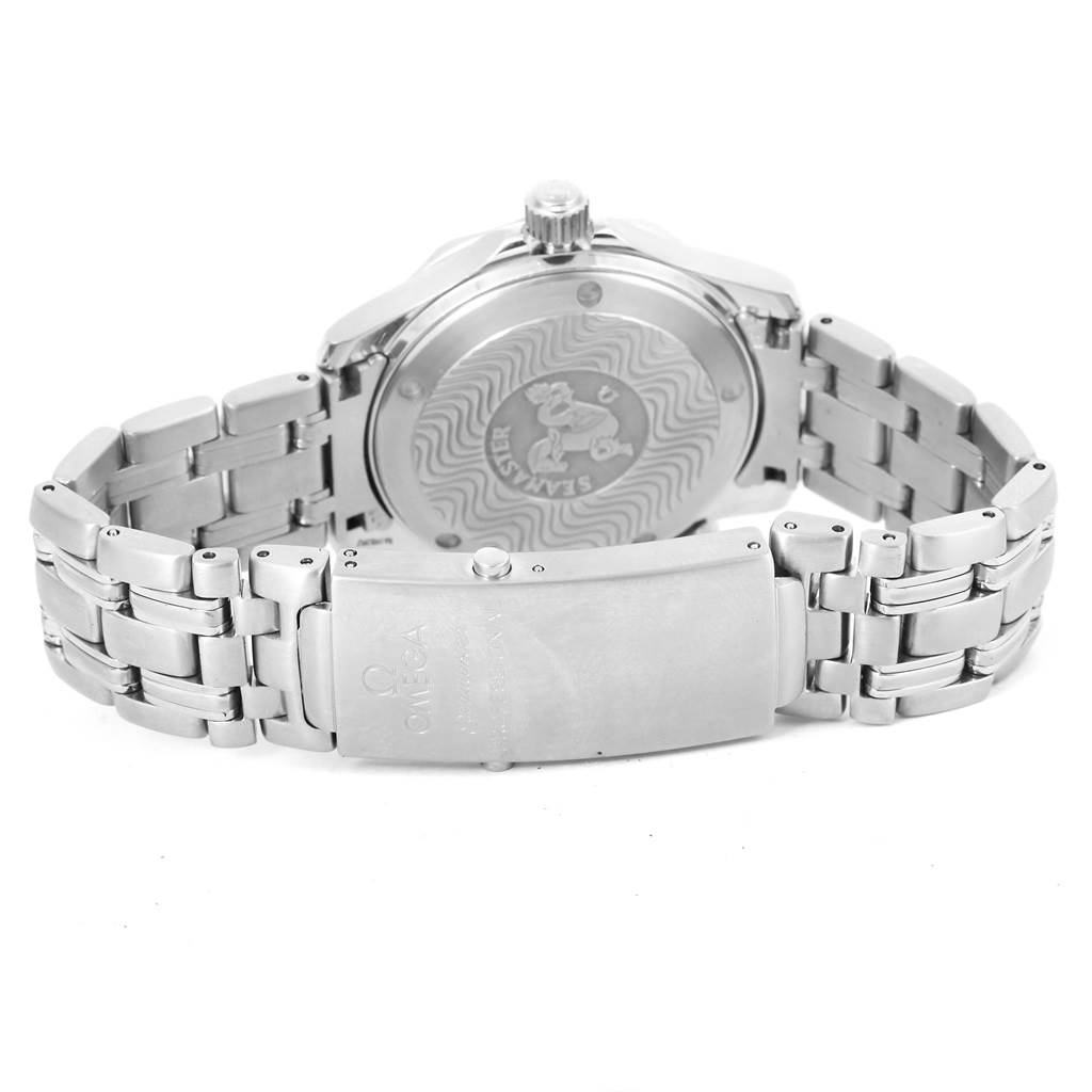 The image shows the back view of an Omega Seamaster 2561.80.00 Men
s Stainless Steel Blue Dial 2561.80.00 Men
s Stainless Steel Blue Dial watch, highlighting the case back, clasp, and stainless steel bracelet.