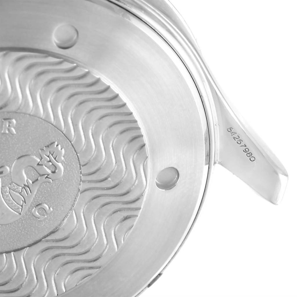 This image shows the back case and serial number of an Omega Seamaster 2541.80.00 Men
s Stainless Steel Blue Dial 2541.80.00 Men
s Stainless Steel Blue Dial watch at an angled close-up view.