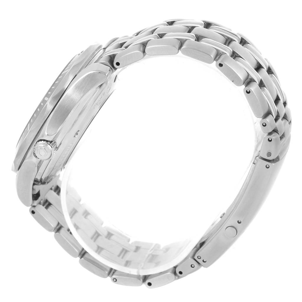 The image shows a side view of the Omega Seamaster 2535.80.00 Men
s Stainless Steel Blue Dial 2535.80.00 Men
s Stainless Steel Blue Dial watch highlighting the crown and metal bracelet.