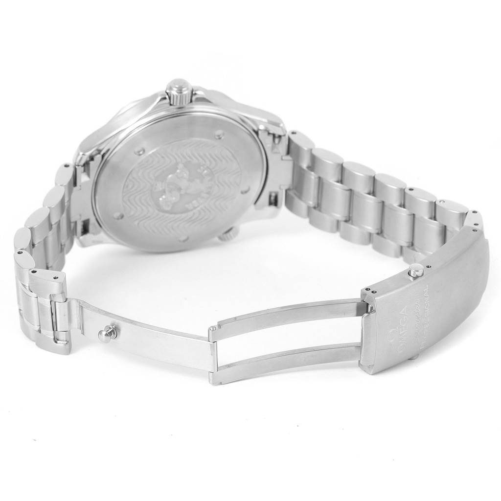 The image shows the backside and the open stainless steel clasp of an Omega Seamaster 2254.50.00 Men
s Stainless Steel Black Dial 2254.50.00 Men
s Stainless Steel Black Dial watch.