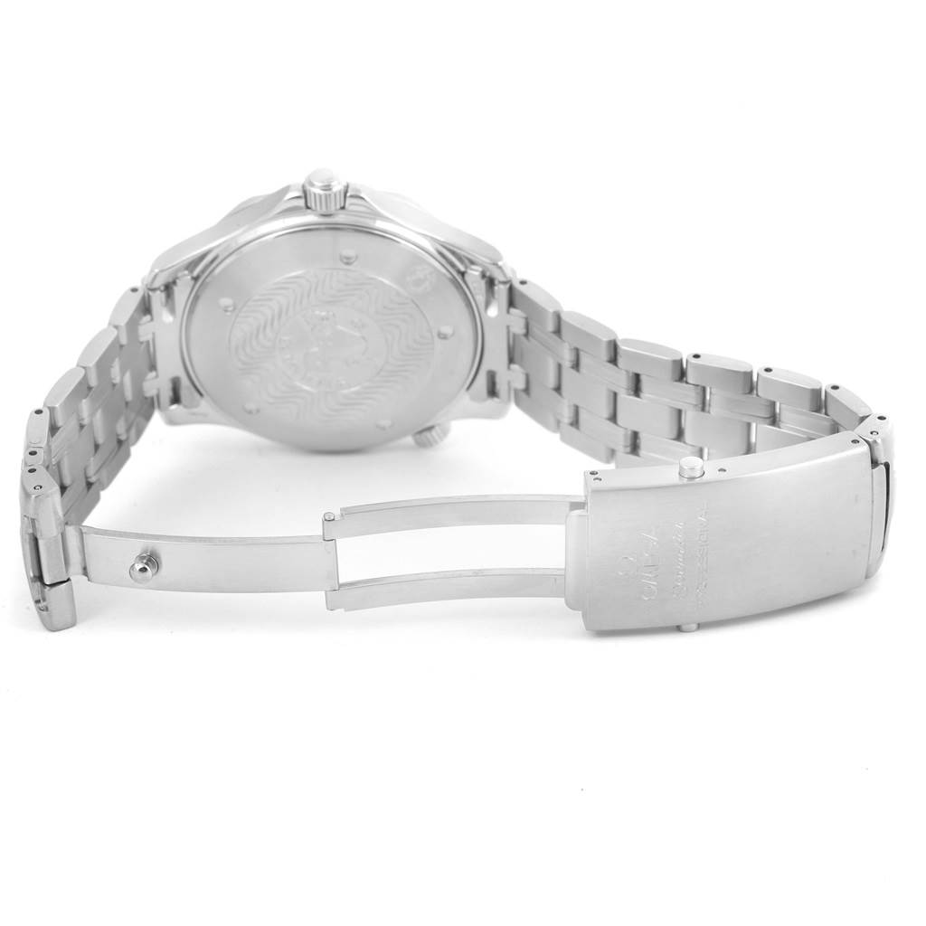 The image shows the back case and fully opened clasp of an Omega Seamaster 2531.80.00 Men
s Stainless Steel Blue Dial 2531.80.00 Men
s Stainless Steel Blue Dial watch.