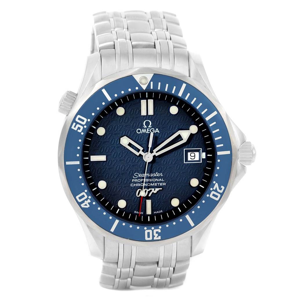 The image shows a frontal view of an Omega Seamaster 2537.80.00 Men
s Stainless Steel Blue Dial 2537.80.00 Men
s Stainless Steel Blue Dial watch, highlighting its dial, bezel, and bracelet.