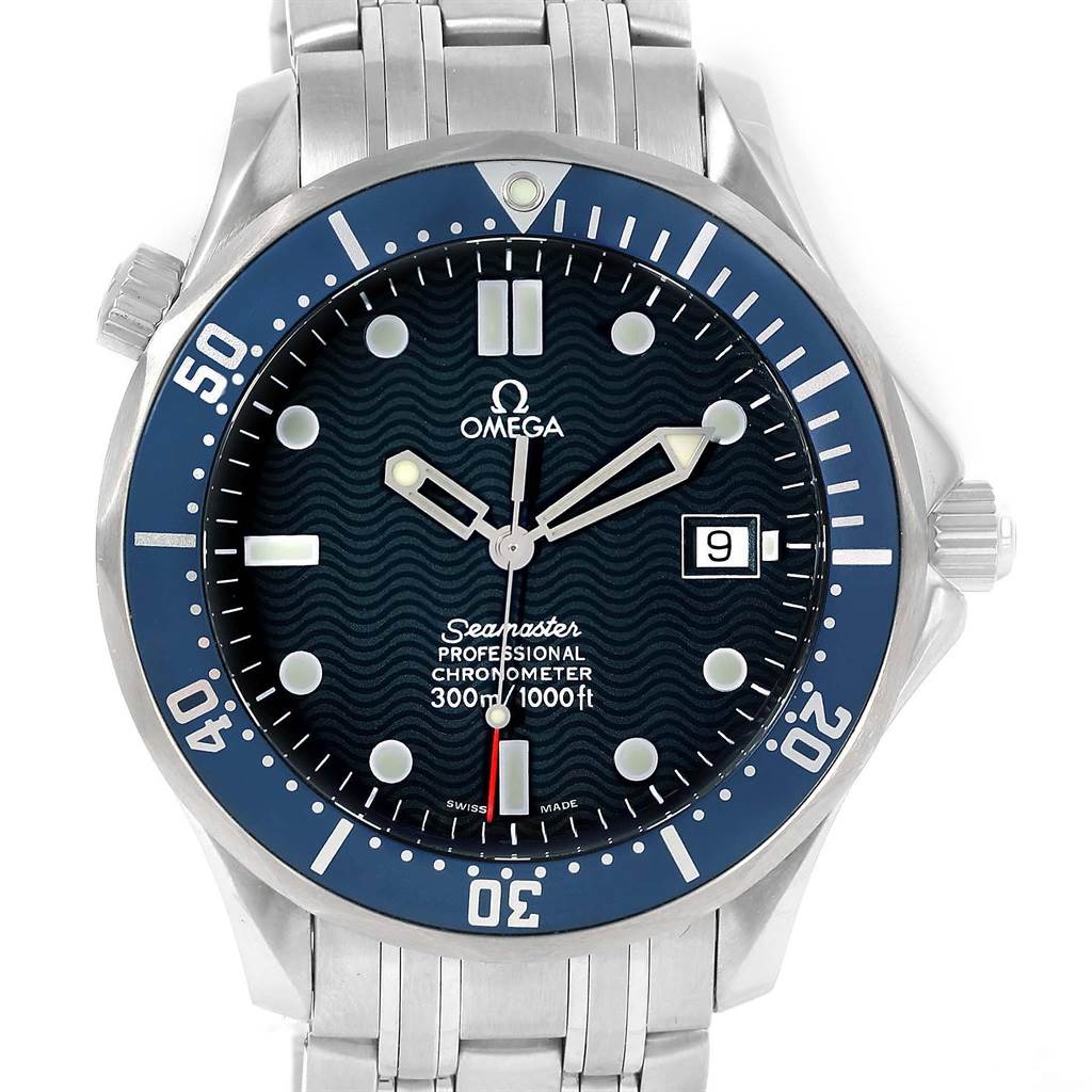 The image shows a front view of the Omega Seamaster 2531.80.00 Men
s Stainless Steel Blue Dial 2531.80.00 Men
s Stainless Steel Blue Dial watch, highlighting the dial, hands, bezel, and part of the bracelet.