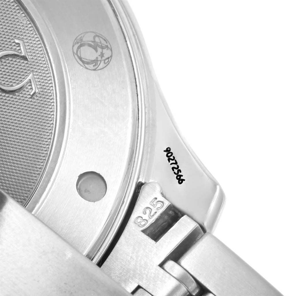 The image shows a close-up of the back of an Omega Seamaster 2221.80.00 Men
s Stainless Steel Blue Dial 2221.80.00 Men
s Stainless Steel Blue Dial watch, focusing on the bracelet, serial number, and case back engraving.