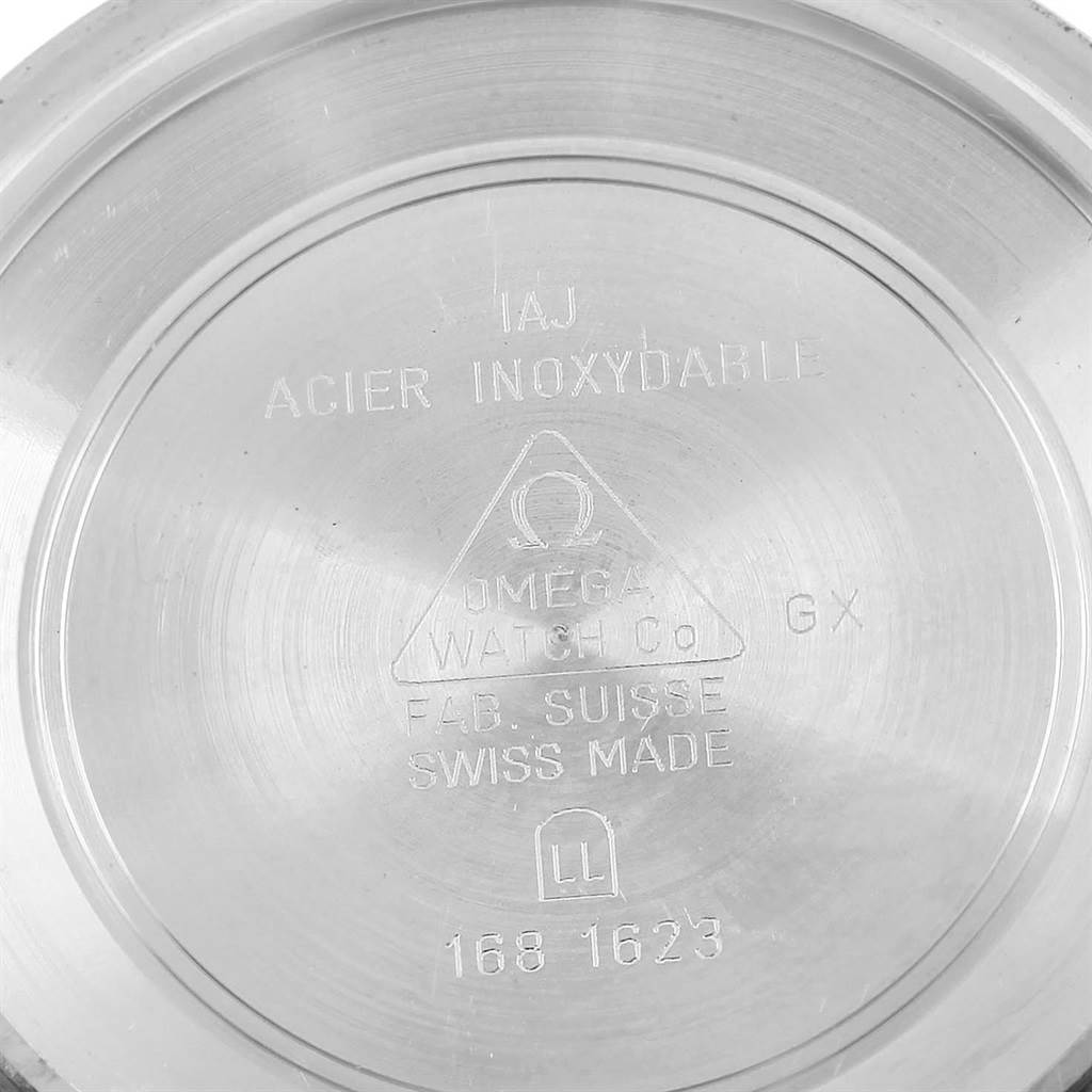 The image shows the inside case back of an Omega Seamaster 2531.80.00 Men
s Stainless Steel Blue Dial 2531.80.00 Men
s Stainless Steel Blue Dial watch, displaying engravings and markings.