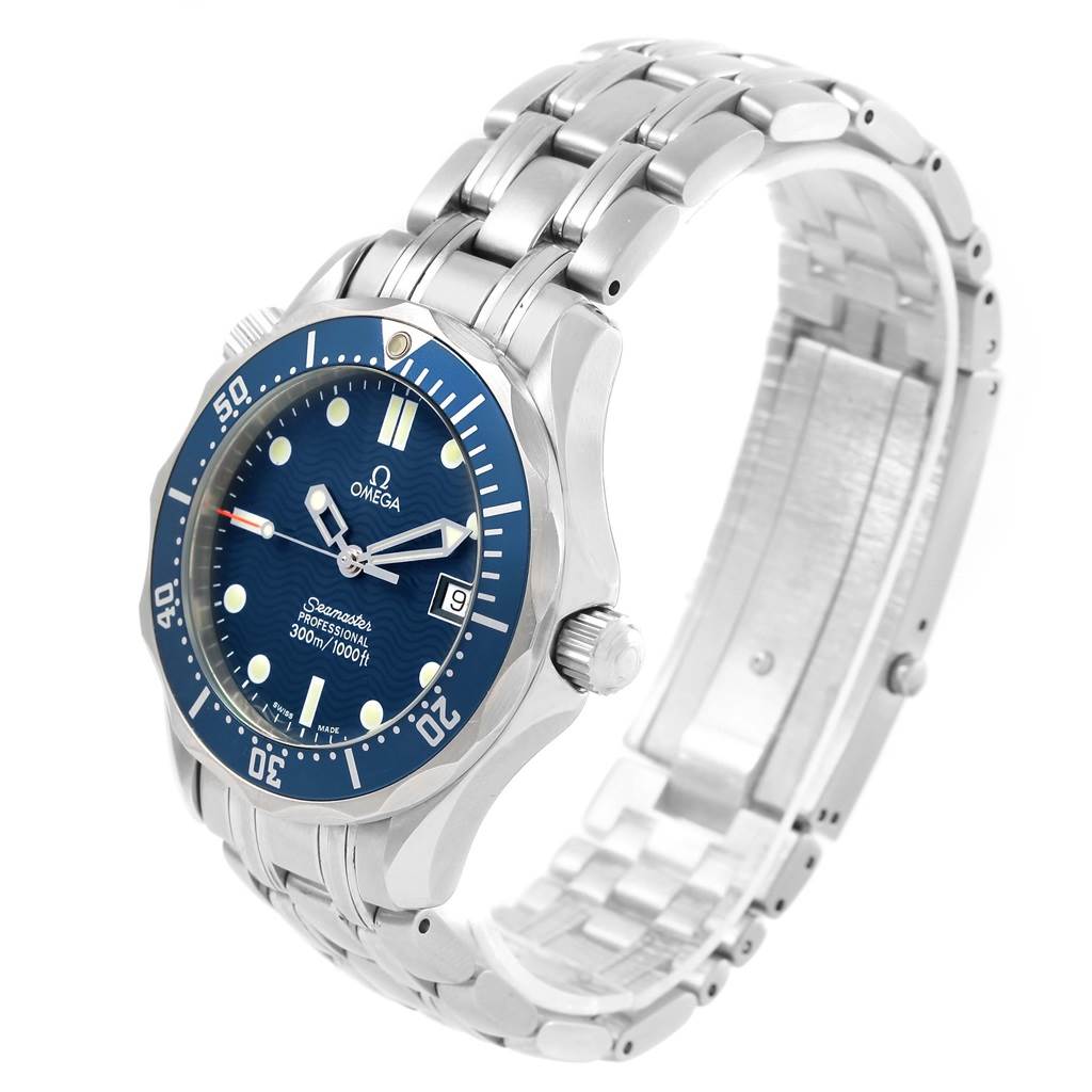 The image shows a side angle view of an Omega Seamaster 2561.80.00 Men
s Stainless Steel Blue Dial 2561.80.00 Men
s Stainless Steel Blue Dial watch, featuring its bezel, dial, crown, and bracelet.