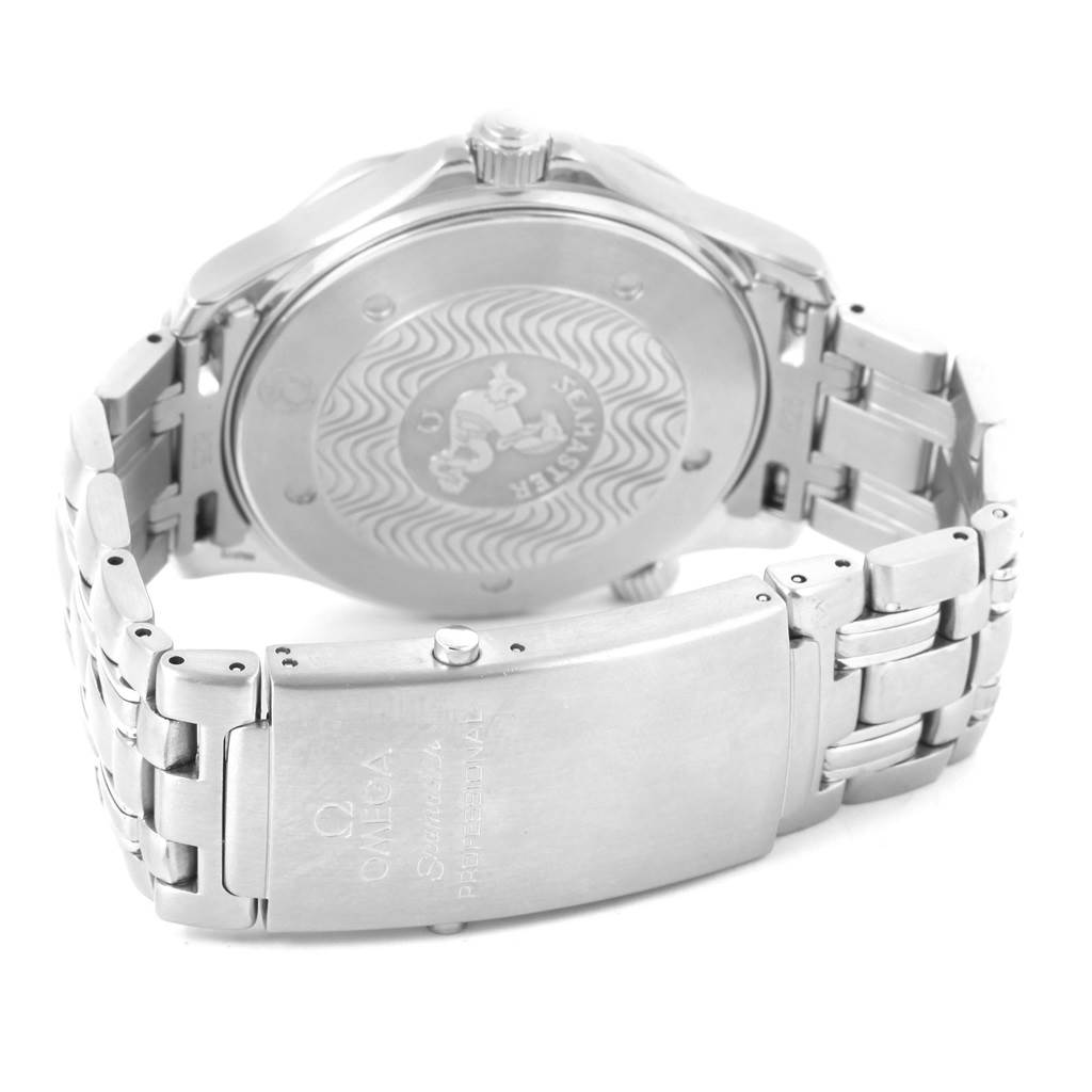 The image shows the back of an Omega Seamaster 2541.80.00 Men
s Stainless Steel Blue Dial 2541.80.00 Men
s Stainless Steel Blue Dial watch and its stainless steel bracelet clasp.