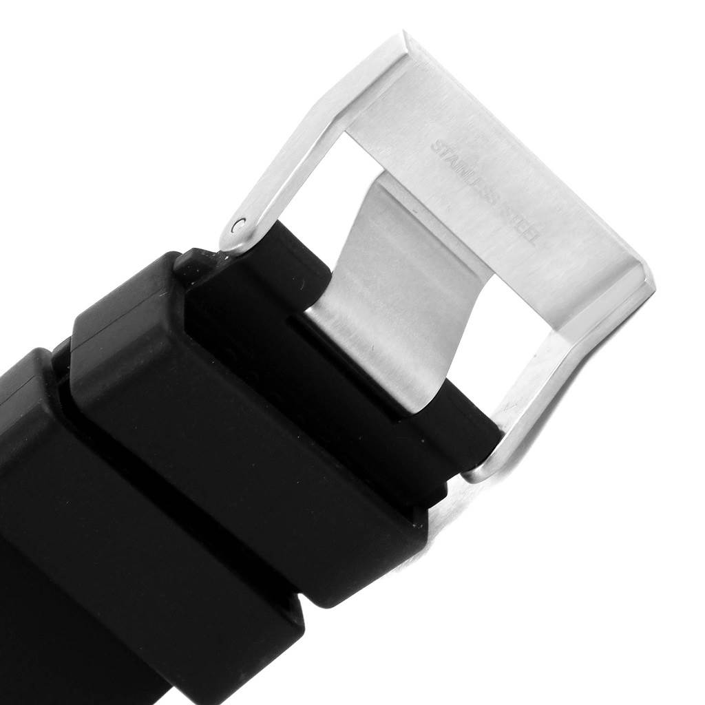 This is a close-up view of the buckle and strap of an Omega Seamaster 2569.52.00 Men
s Stainless Steel Black Dial 2569.52.00 Men
s Stainless Steel Black Dial model watch.