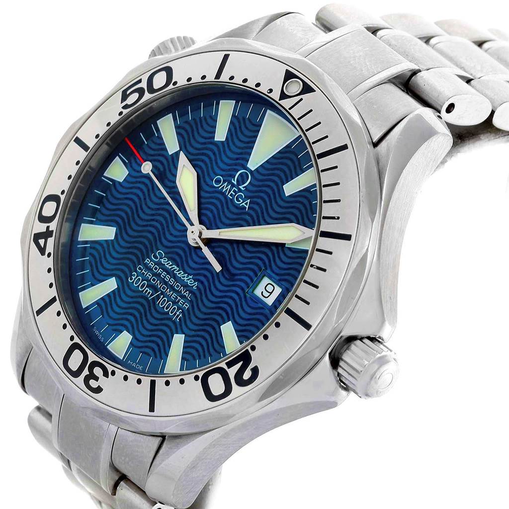 This image shows the face, bezel, crown, and part of the bracelet of the Omega Seamaster 2255.80.00 Men
s Stainless Steel Blue Dial 2255.80.00 Men
s Stainless Steel Blue Dial watch model.