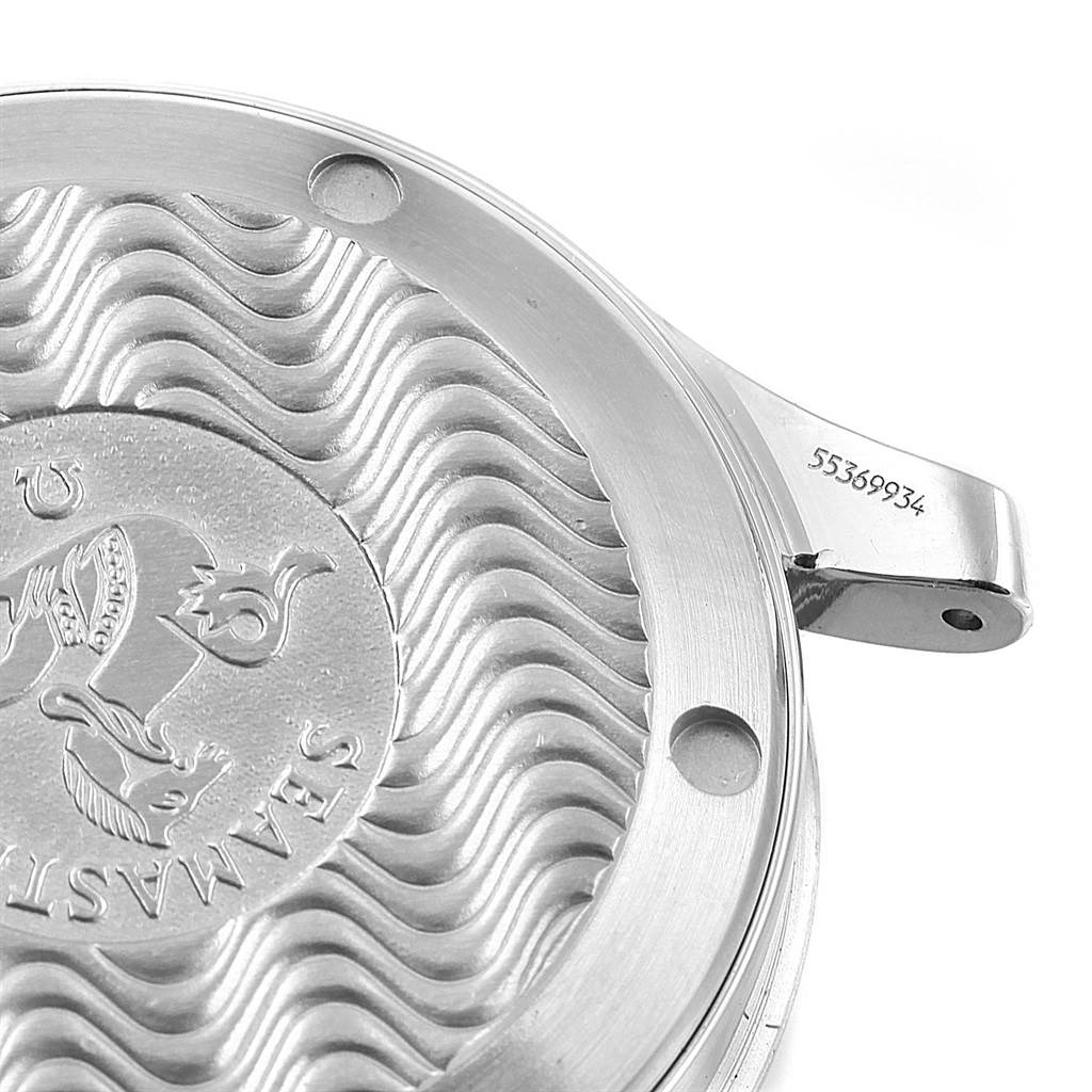 This image shows the back case with wavy engravings and a serial number of the Omega Seamaster 2561.80.00 Men
s Stainless Steel Blue Dial 2561.80.00 Men
s Stainless Steel Blue Dial watch model.