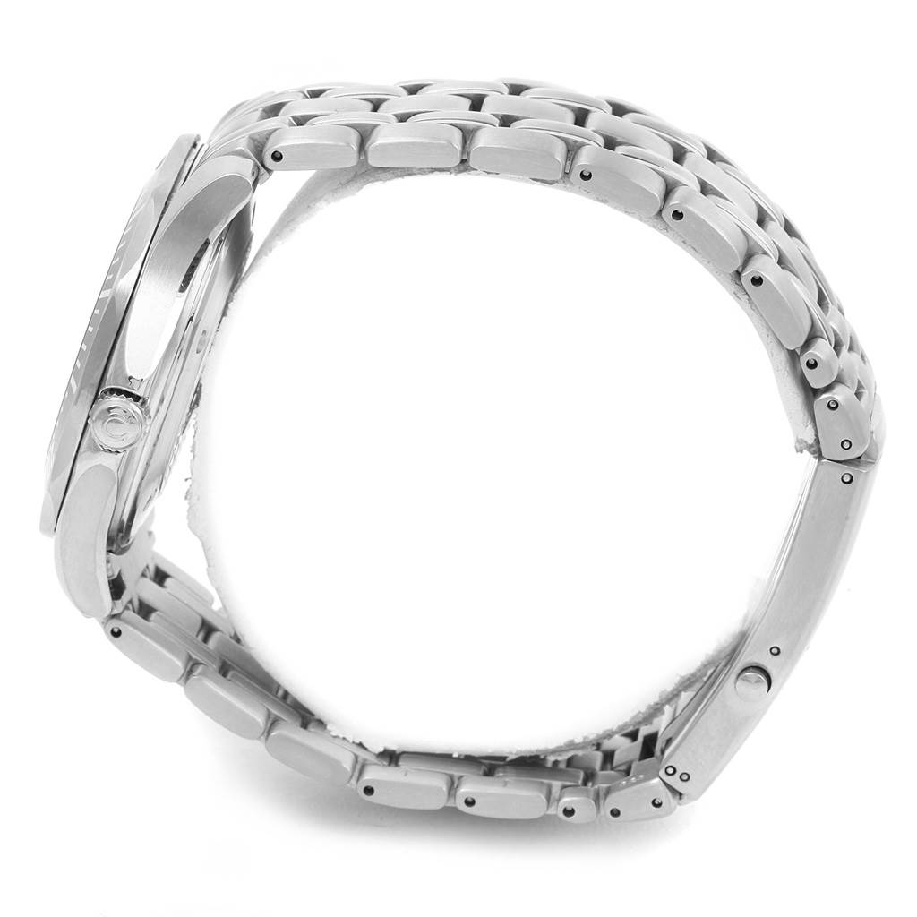 The image shows a side angle of an Omega Seamaster 2531.80.00 Men
s Stainless Steel Blue Dial 2531.80.00 Men
s Stainless Steel Blue Dial watch, highlighting its metal bracelet and side view of the watch case.