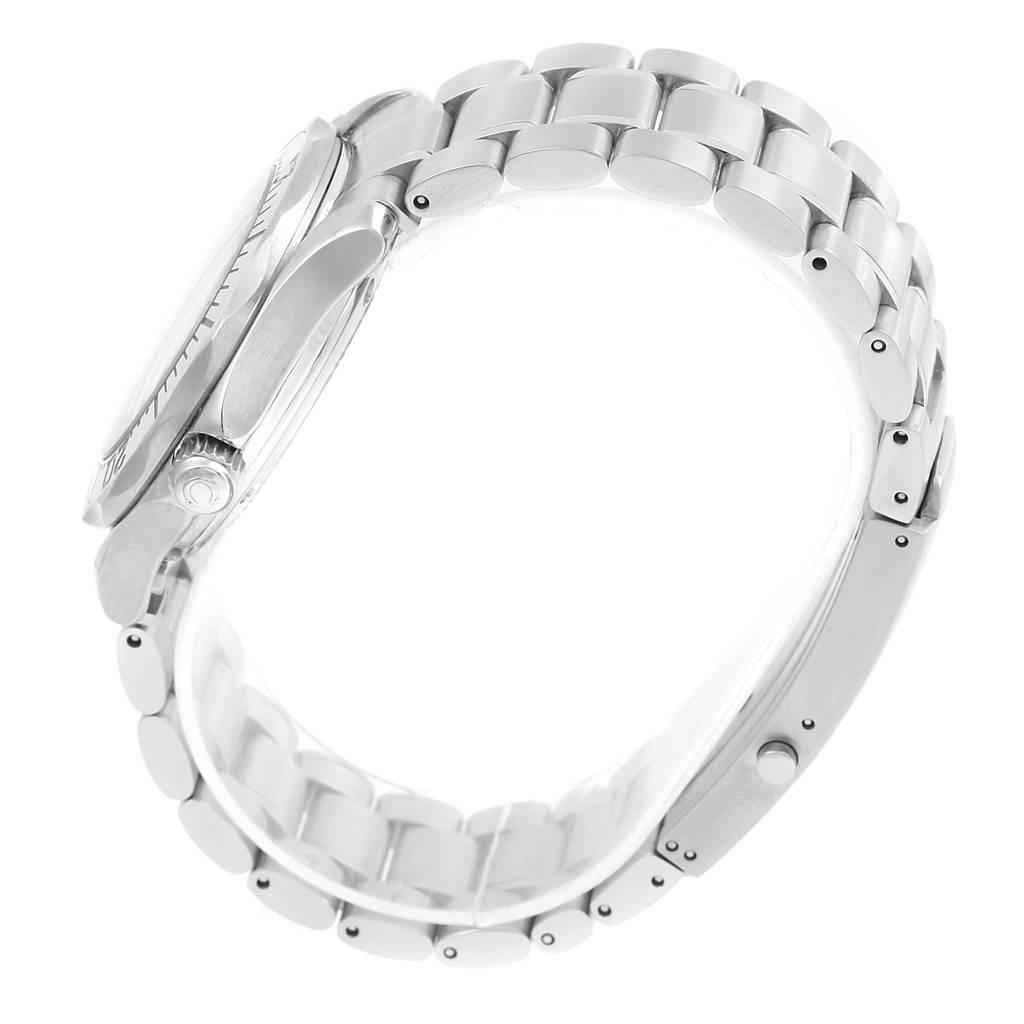 This is the side view of an Omega Seamaster 2554.80.00 Men
s Stainless Steel Blue Dial 2554.80.00 Men
s Stainless Steel Blue Dial watch, showcasing its bezel, crown, and metal bracelet.