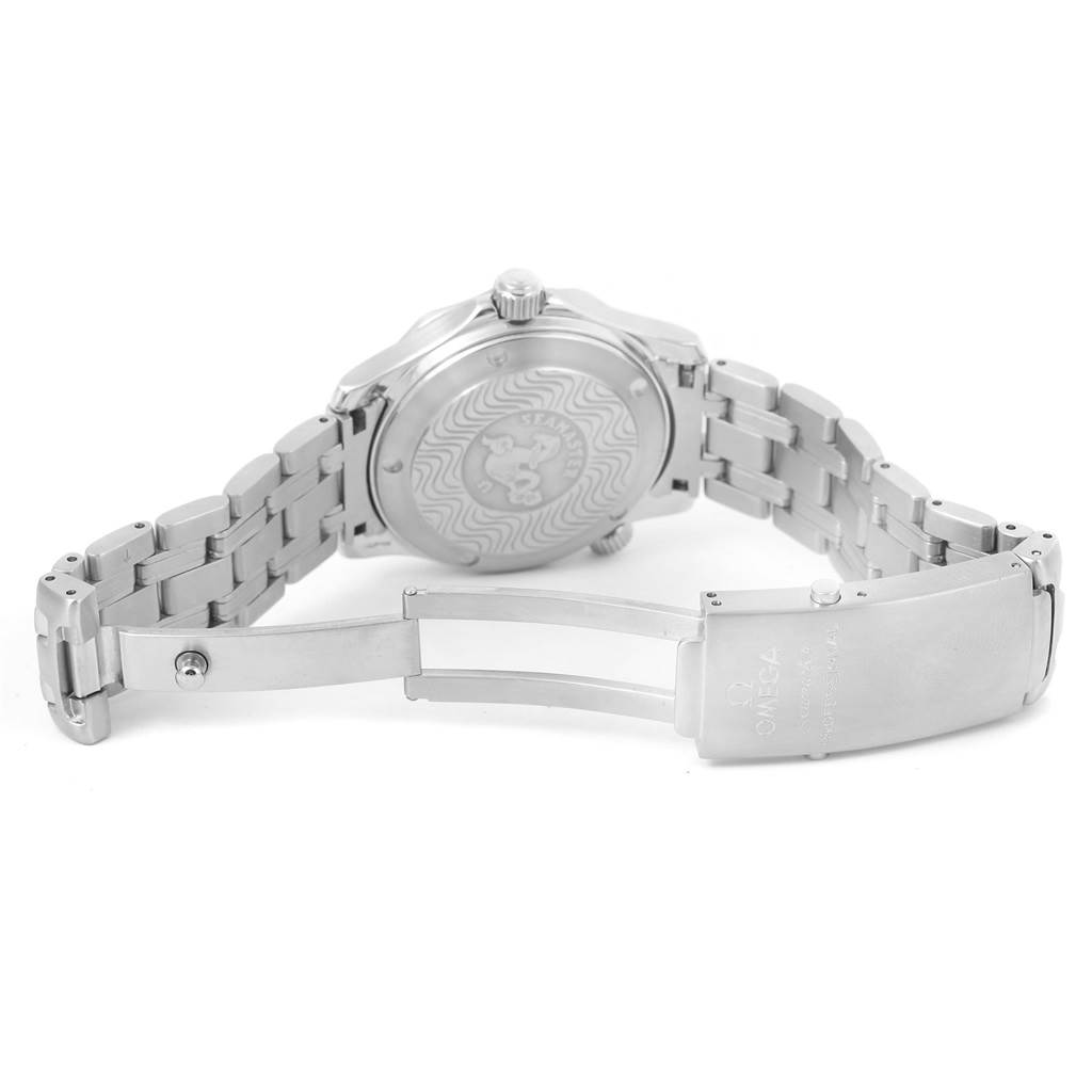 The image shows the back view of an Omega Seamaster 2551.80.00 Men
s Stainless Steel Blue Dial 2551.80.00 Men
s Stainless Steel Blue Dial watch, featuring its case back, bracelet, and open clasp.