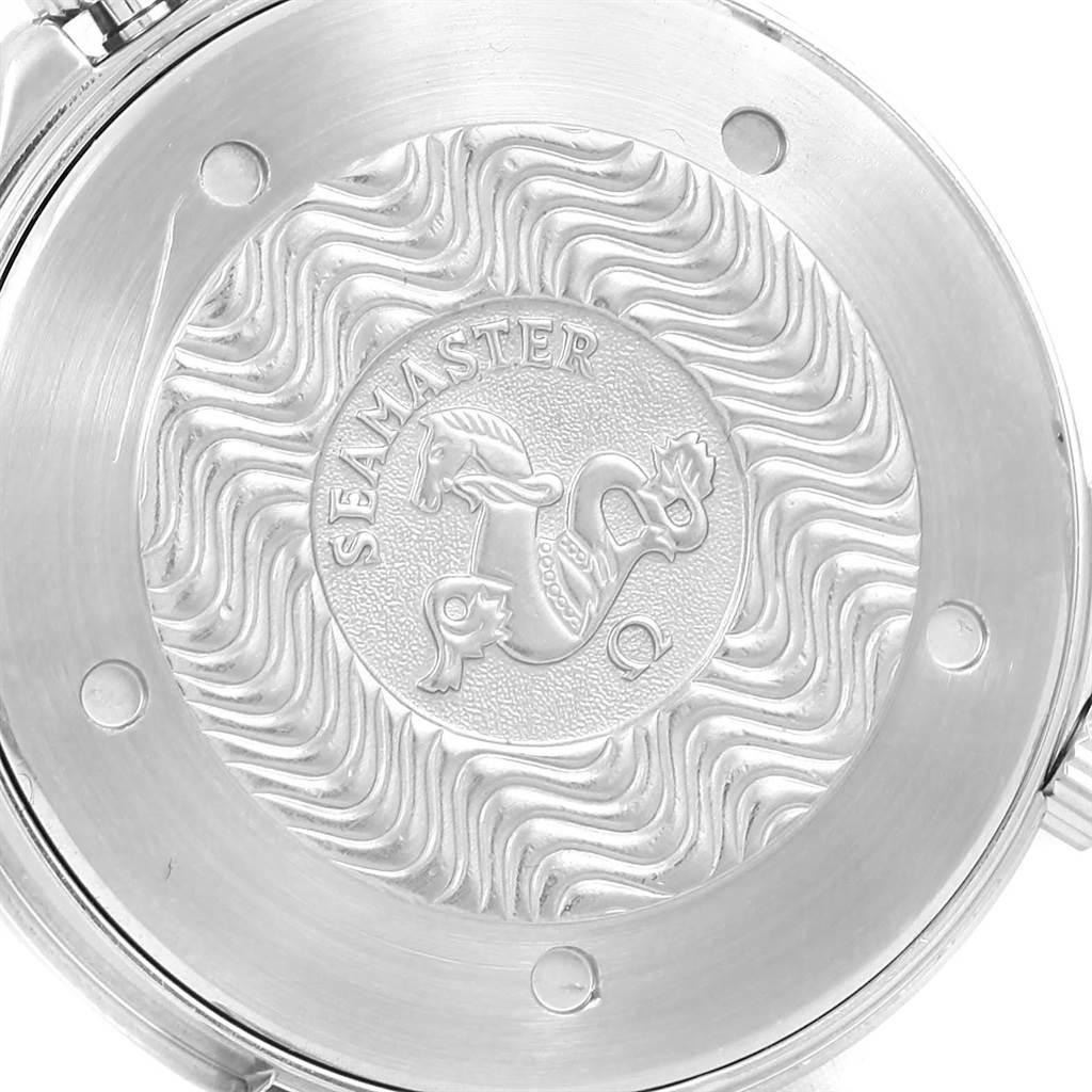 The image shows the case back of an Omega Seamaster 2541.80.00 Men
s Stainless Steel Blue Dial 2541.80.00 Men
s Stainless Steel Blue Dial watch, featuring an embossed Seamaster logo and wave pattern.