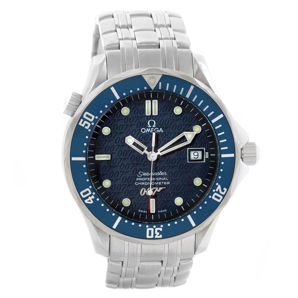 This image shows the front view of an Omega Seamaster 2537.80.00 Men's Stainless Steel Blue Dial 2537.80.00 Men's Stainless Steel Blue Dial watch, highlighting its face, bezel, and metal bracelet.