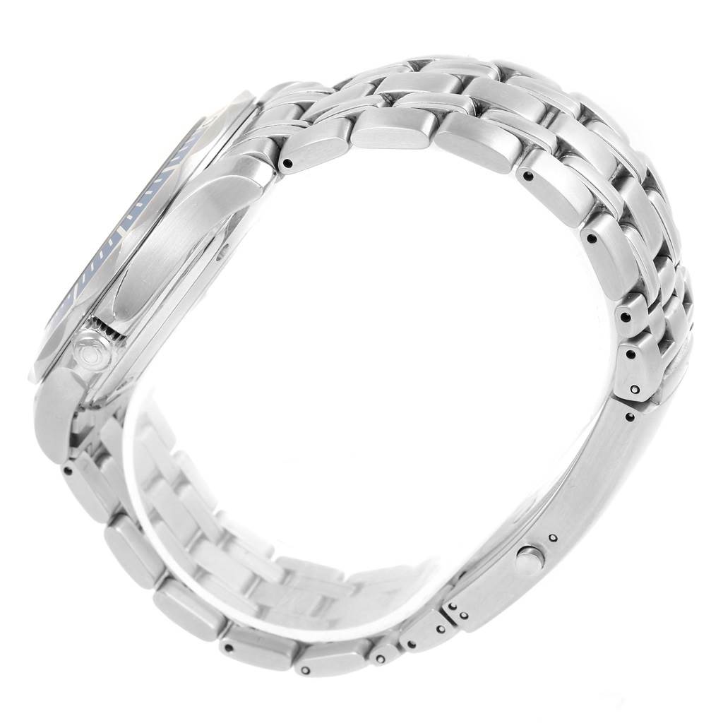 This image shows the side profile and silver metal bracelet of an Omega Seamaster 2220.80.00 Men
s Stainless Steel Blue Dial 2220.80.00 Men
s Stainless Steel Blue Dial watch.