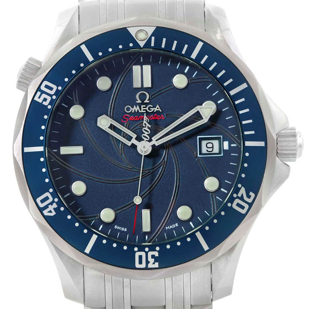 The image shows a front view of the Omega Seamaster 2226.80.00 Men's Stainless Steel Blue Dial 2226.80.00 Men's Stainless Steel Blue Dial watch, highlighting its blue dial, bezel, and stainless steel band.