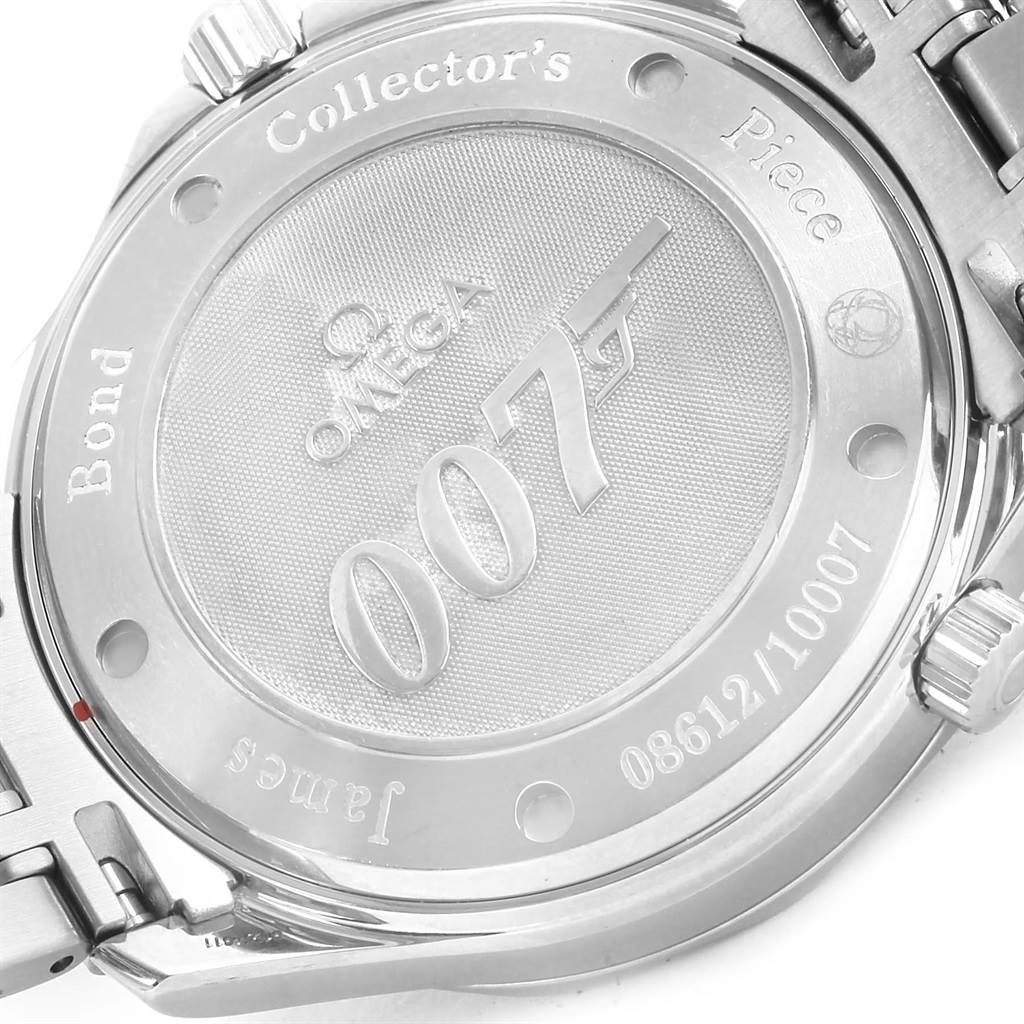 The image shows the back case of an Omega Seamaster 212.30.41.20.01.001 Men's Stainless Steel Black Dial 212.30.41.20.01.001 Men's Stainless Steel Black Dial watch featuring "007" and "James Bond Collector's Piece" inscriptions.
