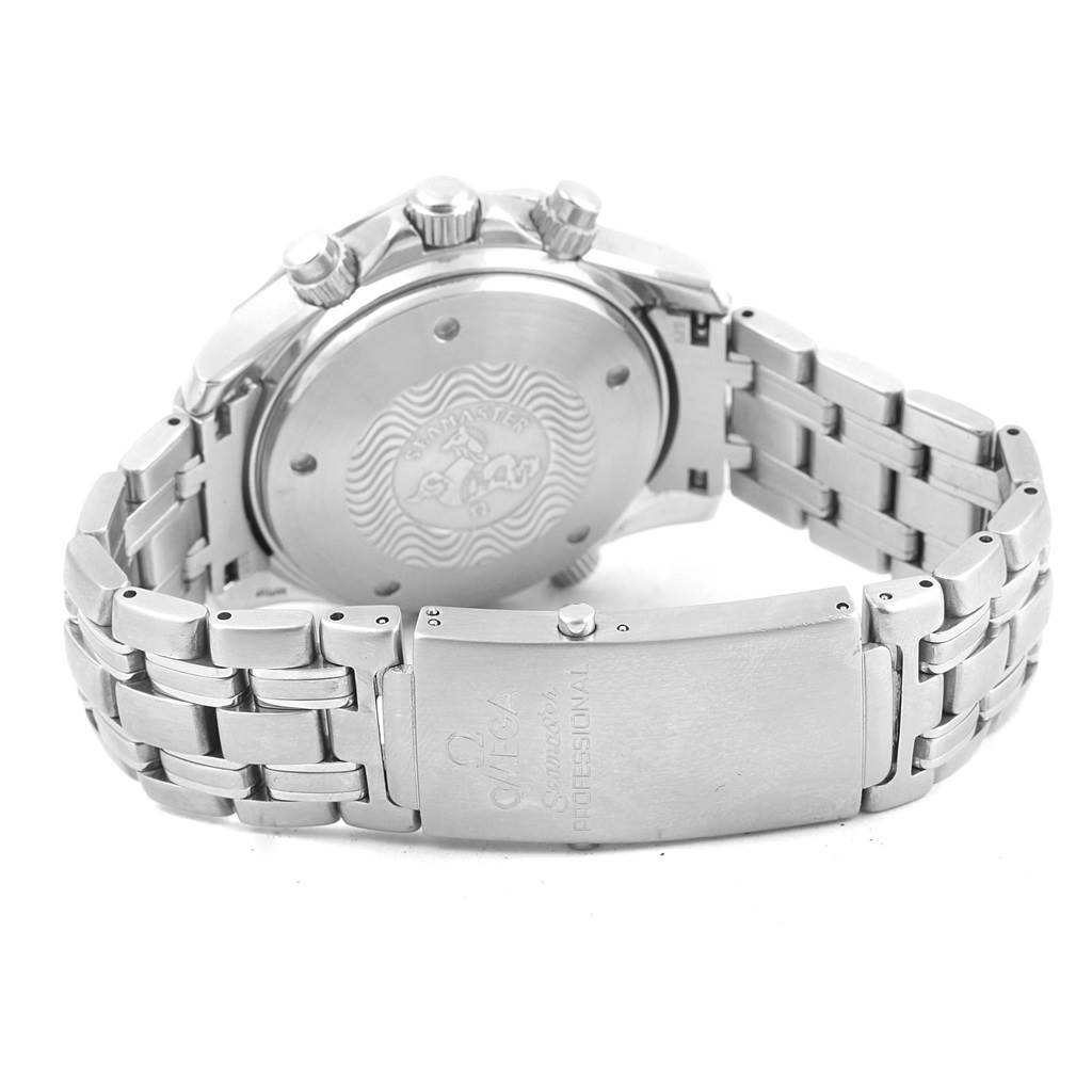 The image shows the back and clasp of an Omega Seamaster 2599.80.00 Men
s Stainless Steel Blue Dial 2599.80.00 Men
s Stainless Steel Blue Dial watch, highlighting the case back engravings and metal bracelet.