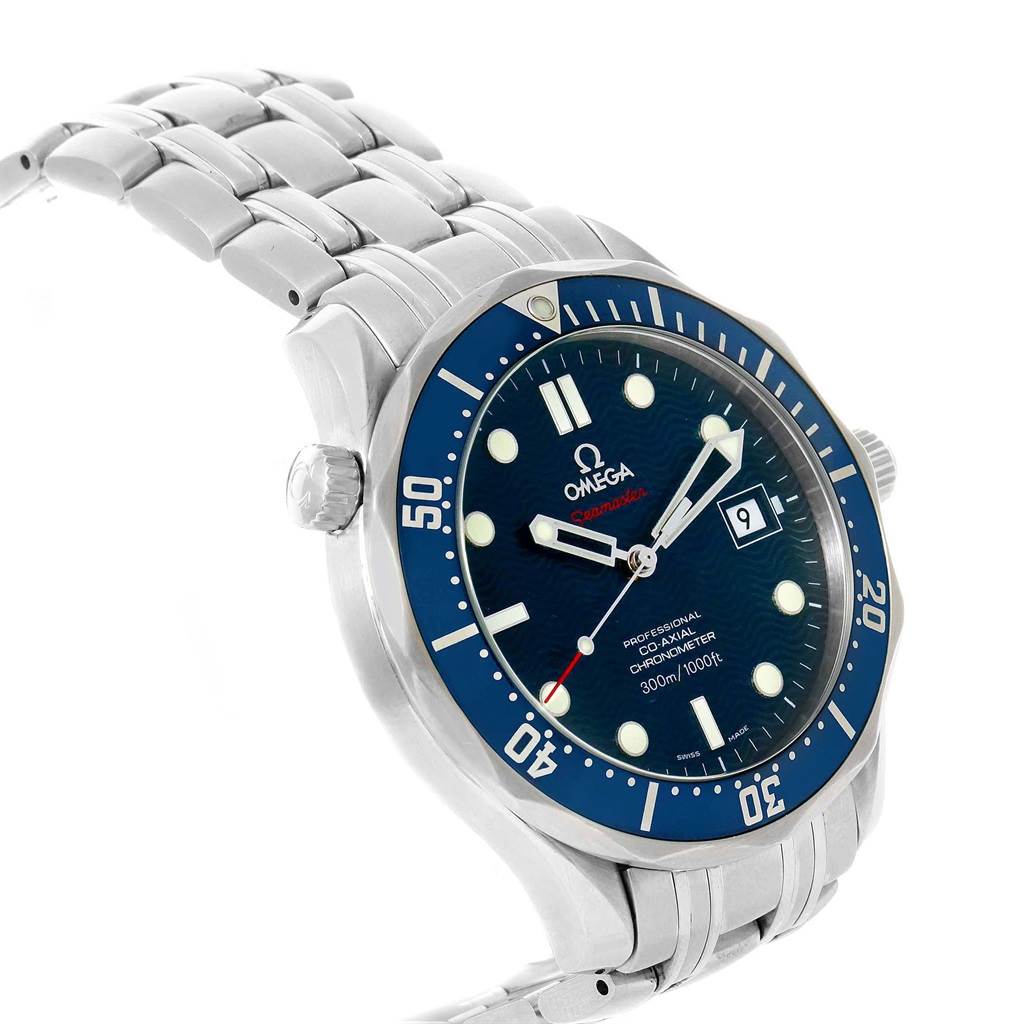 This image shows a three-quarter angle of an Omega Seamaster 2220.80.00 Men
s Stainless Steel Blue Dial 2220.80.00 Men
s Stainless Steel Blue Dial watch, highlighting the face, bezel, and part of the bracelet.