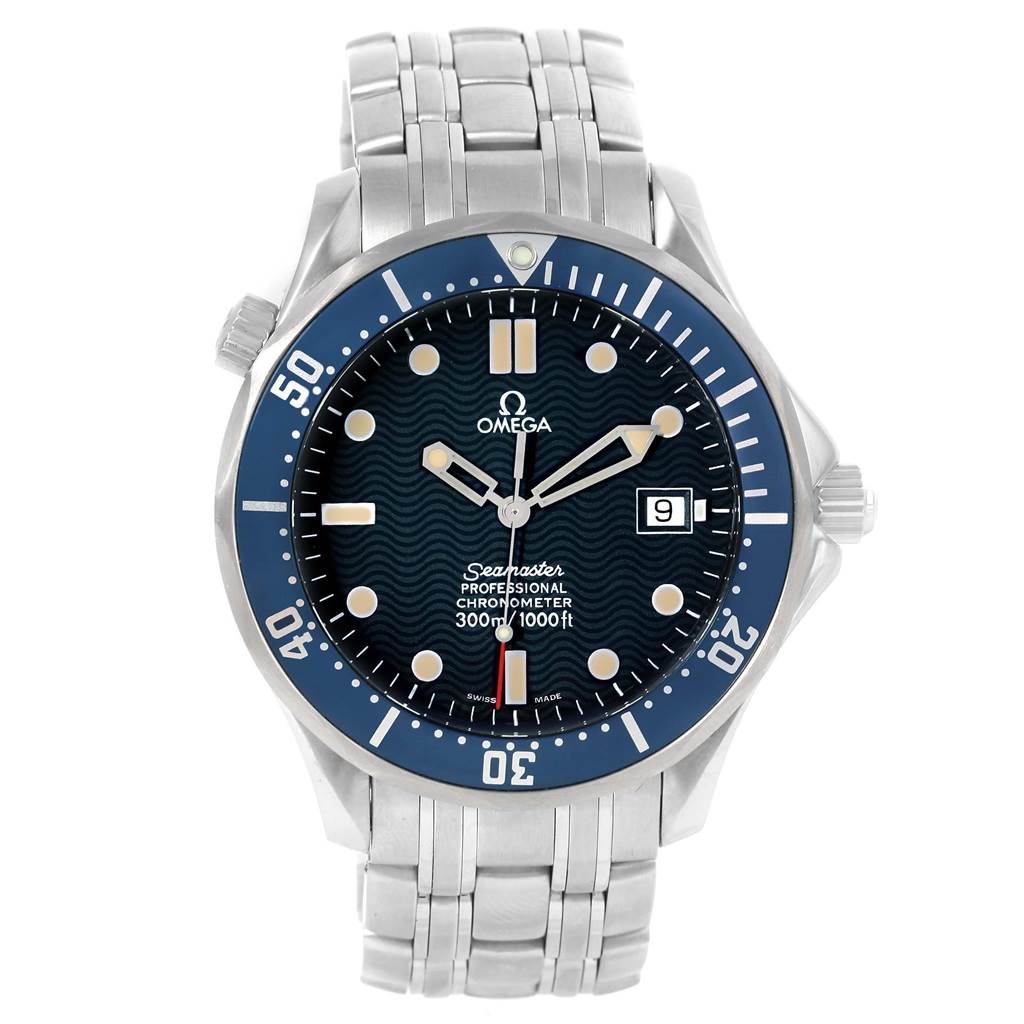 The image shows a front view of the Omega Seamaster 2531.80.00 Men
s Stainless Steel Blue Dial 2531.80.00 Men
s Stainless Steel Blue Dial watch, highlighting its dial, bezel, and stainless steel bracelet.