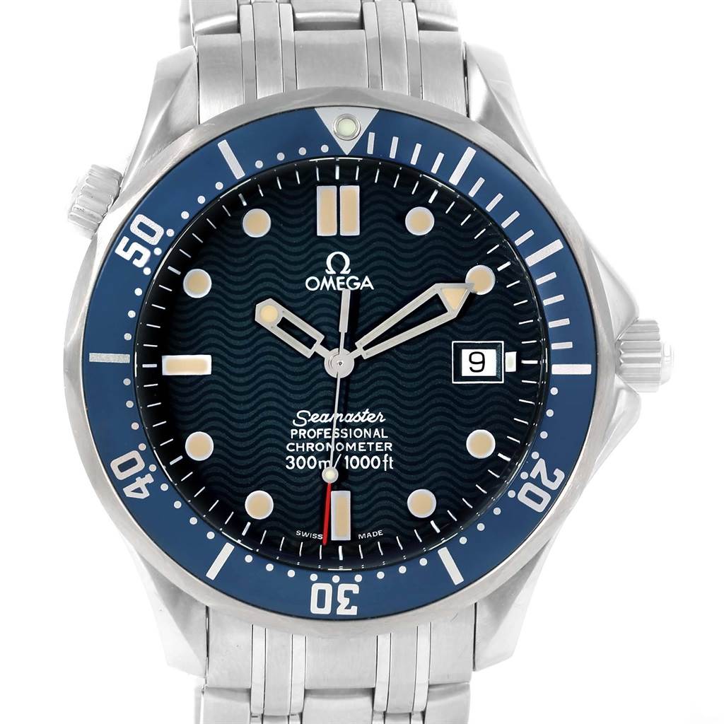 The image shows the front view of the Omega Seamaster 2531.80.00 Men
s Stainless Steel Blue Dial 2531.80.00 Men
s Stainless Steel Blue Dial watch, displaying its dial, bezel, and part of the bracelet.
