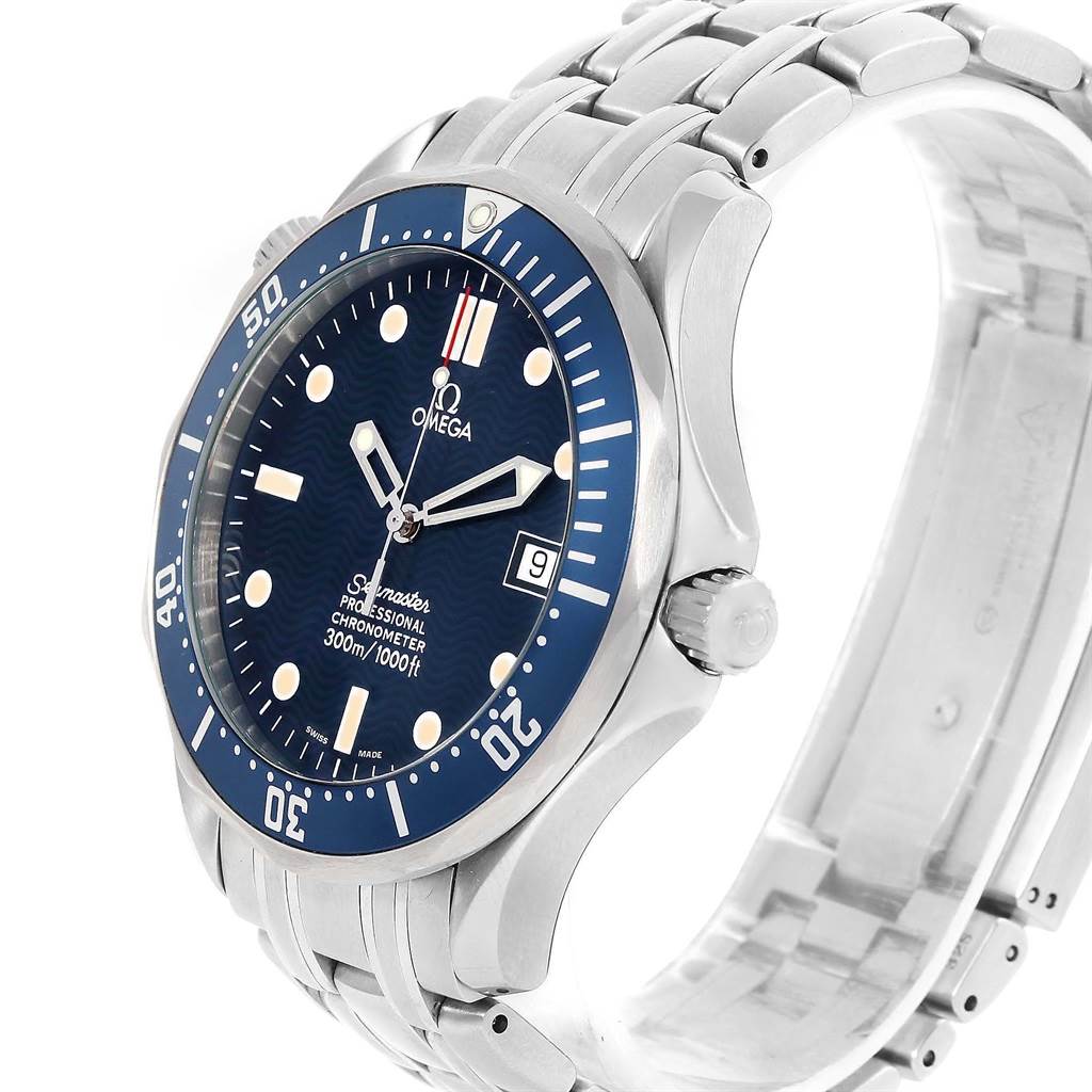 The image shows a side angle of an Omega Seamaster 2531.80.00 Men
s Stainless Steel Blue Dial 2531.80.00 Men
s Stainless Steel Blue Dial watch, highlighting its face, bezel, crown, and metal bracelet.