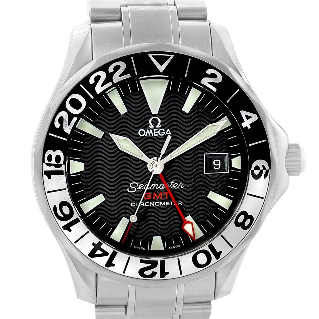 The image shows a front view of the Omega Seamaster 2536.50.00 Men's Stainless Steel Black Dial 2536.50.00 Men's Stainless Steel Black Dial GMT chronometer watch, highlighting the dial, hour markers, hands, and bezel.