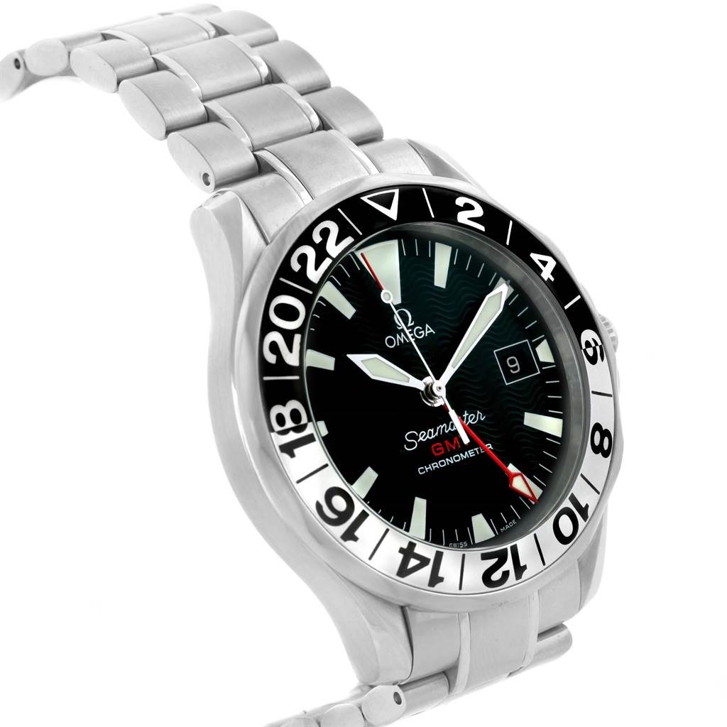 The image showcases the Omega Seamaster 2536.50.00 Men
s Stainless Steel Black Dial 2536.50.00 Men
s Stainless Steel Black Dial watch from a front angle, highlighting its face, bezel, and part of the metal bracelet.