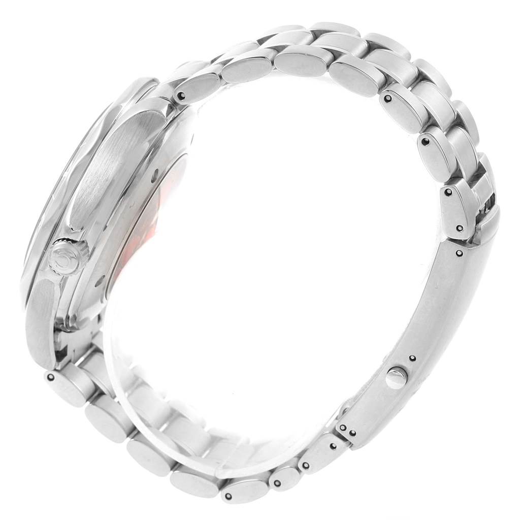 The image shows a side view of an Omega Seamaster 2536.50.00 Men
s Stainless Steel Black Dial 2536.50.00 Men
s Stainless Steel Black Dial watch, highlighting its case, crown, and bracelet.