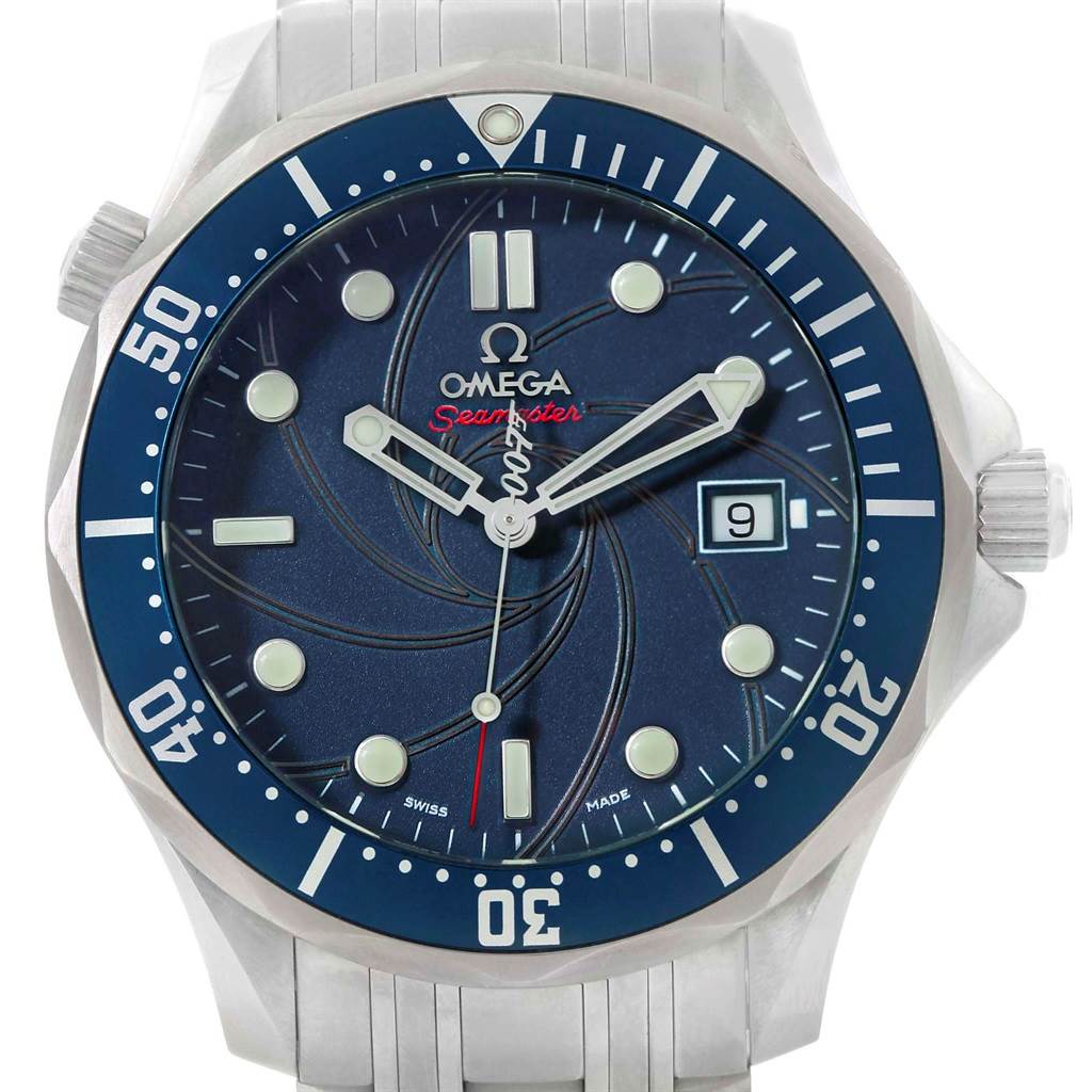 The image shows a front view of the Omega Seamaster 2226.80.00 Men's Stainless Steel Blue Dial 2226.80.00 Men's Stainless Steel Blue Dial watch, displaying its blue dial, hands, date, and bezel.