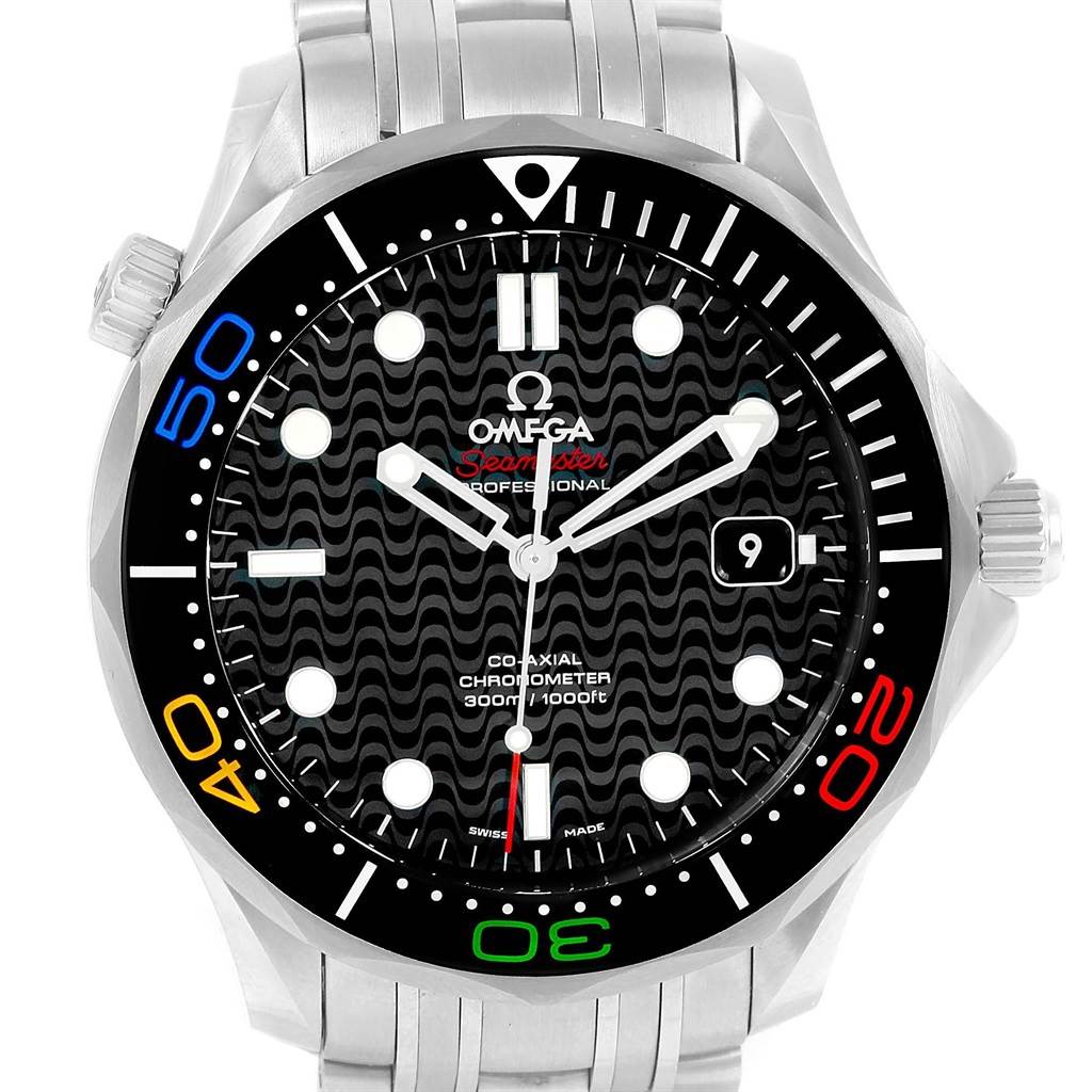 The image shows a front view of the Omega Seamaster 522.30.41.20.01.001 Men
s Stainless Steel Black Dial 522.30.41.20.01.001 Men
s Stainless Steel Black Dial watch, highlighting its dial, bezel, and stainless steel bracelet.