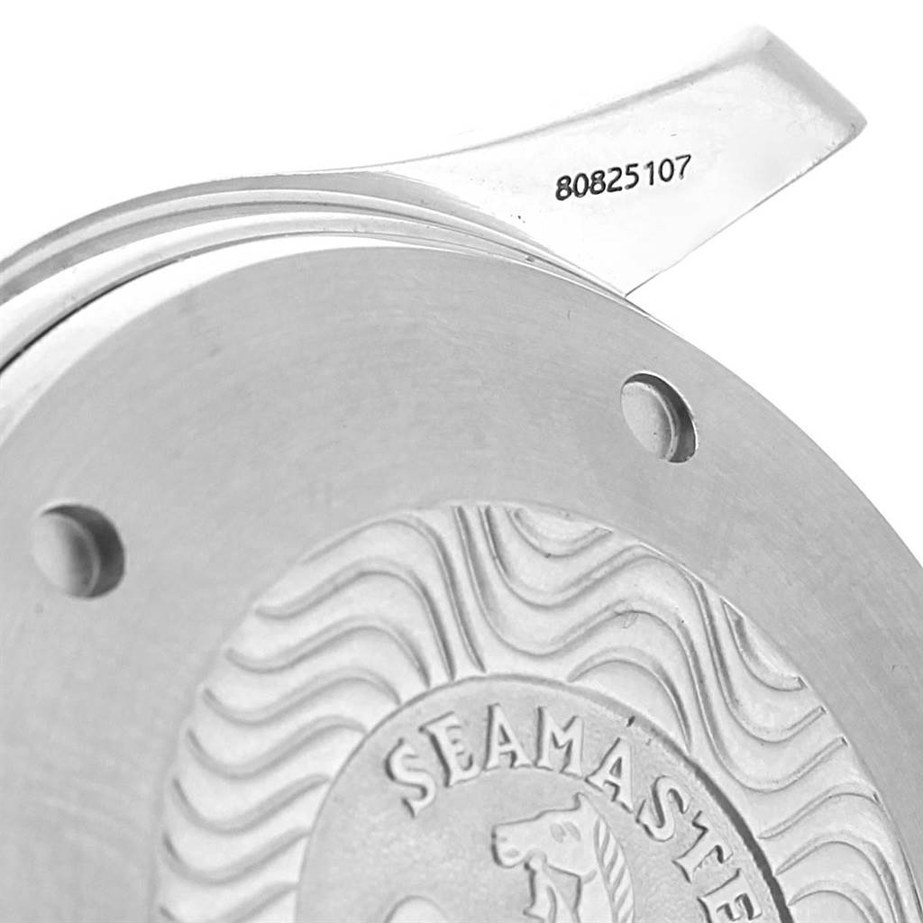 The image shows the back casing with engraved detail and partial lug of an Omega Seamaster 2599.80.00 Men
s Stainless Steel Blue Dial 2599.80.00 Men
s Stainless Steel Blue Dial watch.