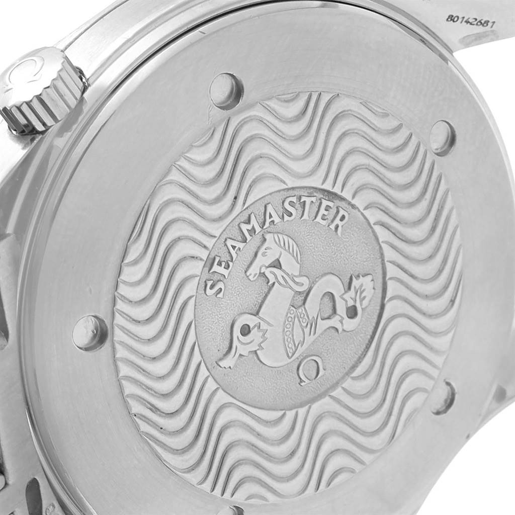 The image shows the case back and crown of an Omega Seamaster 2531.80.00 Men
s Stainless Steel Blue Dial 2531.80.00 Men
s Stainless Steel Blue Dial watch, highlighting the engraved design and branding.