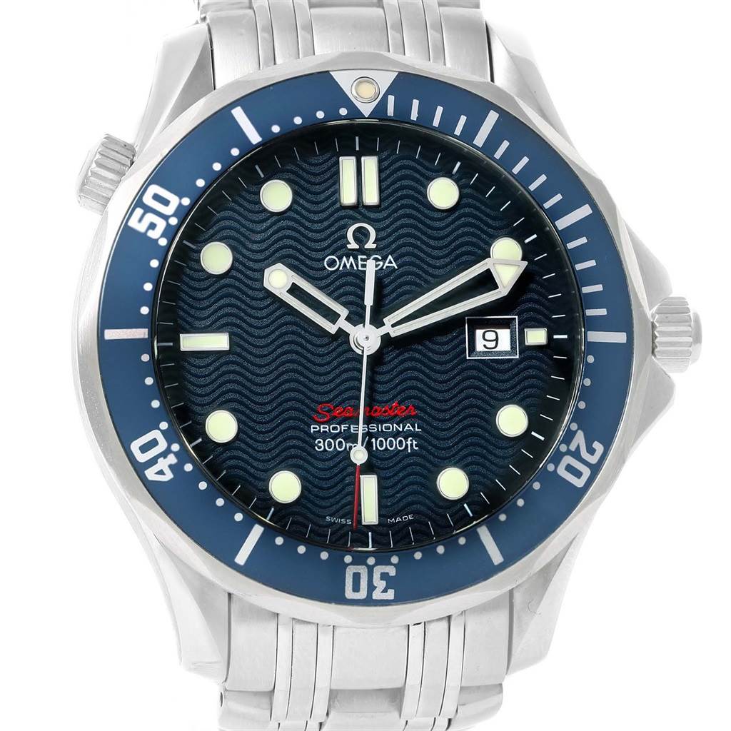 The image shows a front view of an Omega Seamaster 2221.80.00 Men
s Stainless Steel Blue Dial 2221.80.00 Men
s Stainless Steel Blue Dial watch, displaying the dial, bezel, hands, date window, and part of the bracelet.