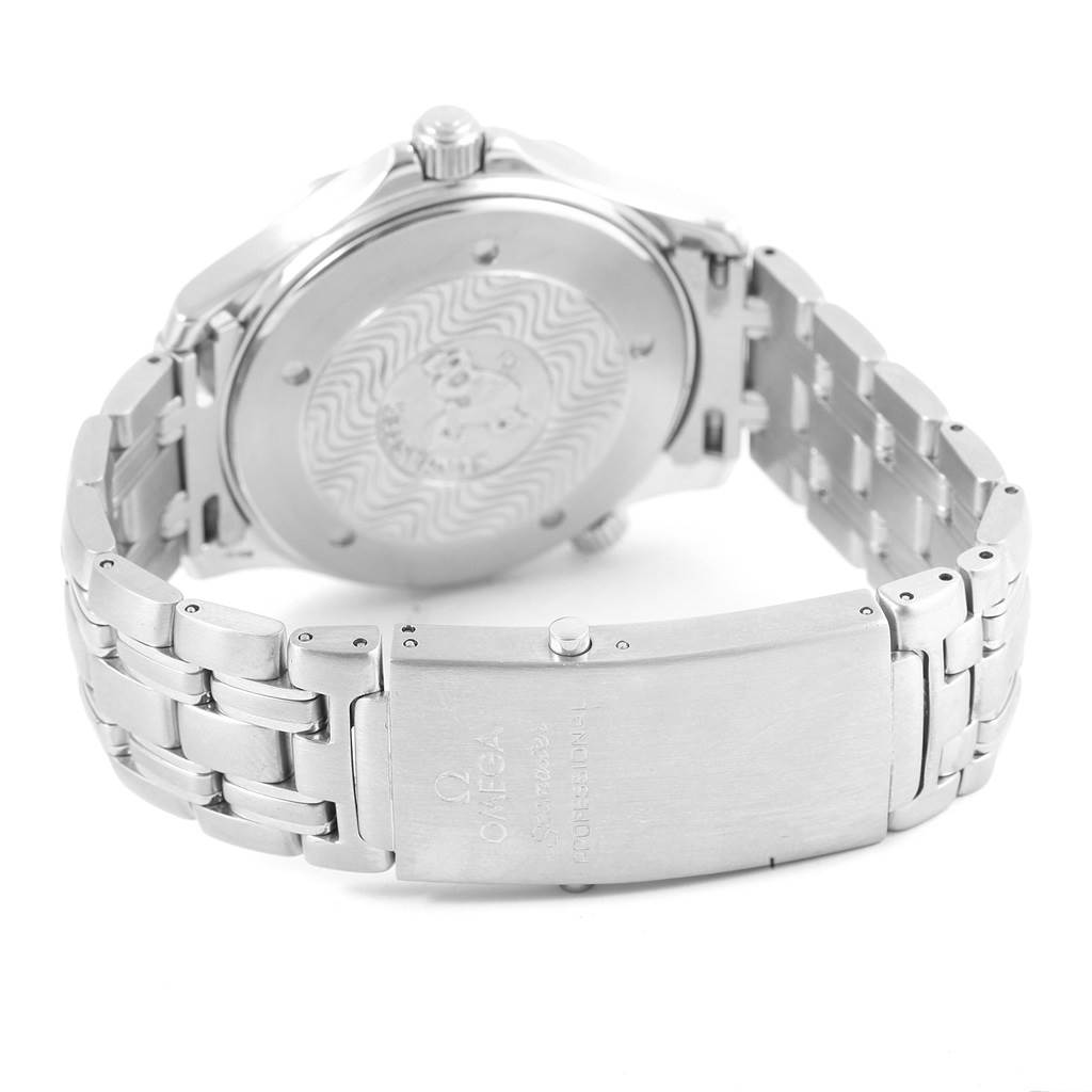 The image shows the back case and stainless steel bracelet clasp of an Omega Seamaster 2531.80.00 Men
s Stainless Steel Blue Dial 2531.80.00 Men
s Stainless Steel Blue Dial watch.