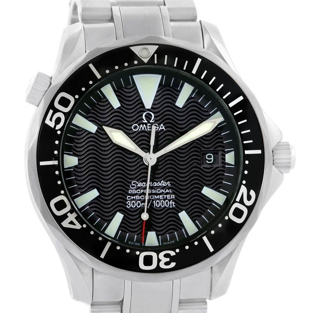 The image shows a front view of an Omega Seamaster 2254.50.00 Men
s Stainless Steel Black Dial 2254.50.00 Men
s Stainless Steel Black Dial watch, highlighting its face, hands, bezel, and part of the metal bracelet.