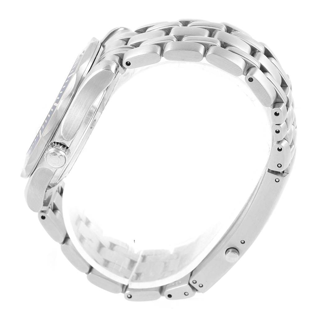 The image shows a side view of the Omega Seamaster 2561.80.00 Men
s Stainless Steel Blue Dial 2561.80.00 Men
s Stainless Steel Blue Dial watch, highlighting its metal bracelet and profile.