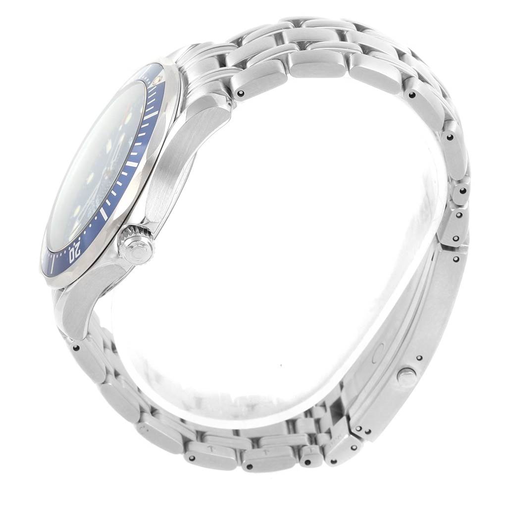 This image shows a side view of the Omega Seamaster 2541.80.00 Men
s Stainless Steel Blue Dial 2541.80.00 Men
s Stainless Steel Blue Dial watch, highlighting the bezel, crown, and stainless steel bracelet.