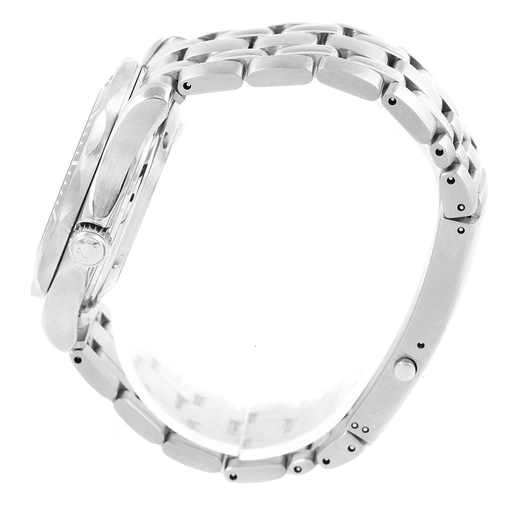 The image shows a side view of an Omega Seamaster 2531.80.00 Men
s Stainless Steel Blue Dial 2531.80.00 Men
s Stainless Steel Blue Dial watch, highlighting its case, crown, and stainless steel bracelet.