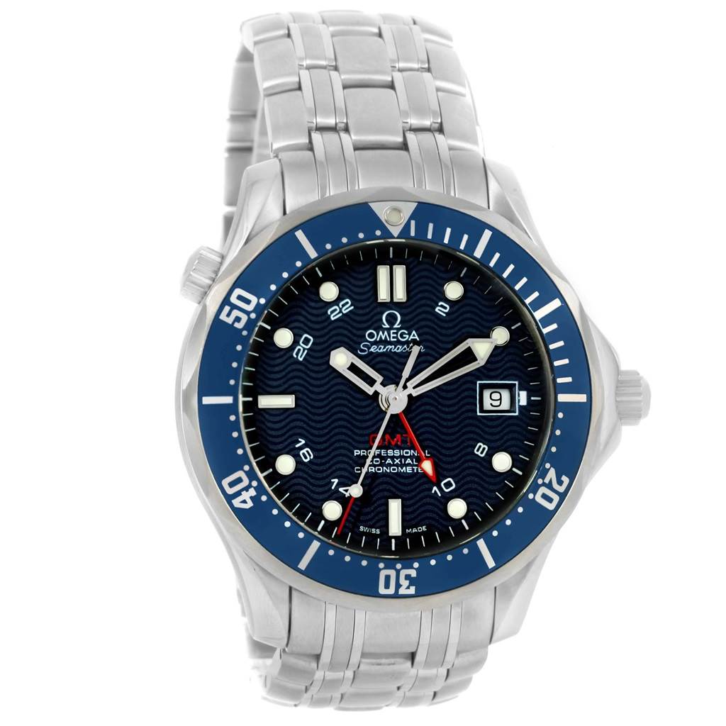 The image shows a front view of an Omega Seamaster 2535.80.00 Men
s Stainless Steel Blue Dial 2535.80.00 Men
s Stainless Steel Blue Dial watch, highlighting the dial, bezel, and metal bracelet.