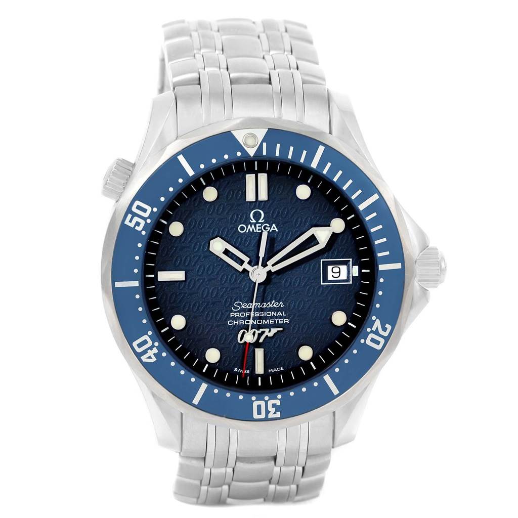 The photo shows the front view of the Omega Seamaster 2537.80.00 Men's Stainless Steel Blue Dial 2537.80.00 Men's Stainless Steel Blue Dial watch, displaying the dial, bezel, and bracelet.