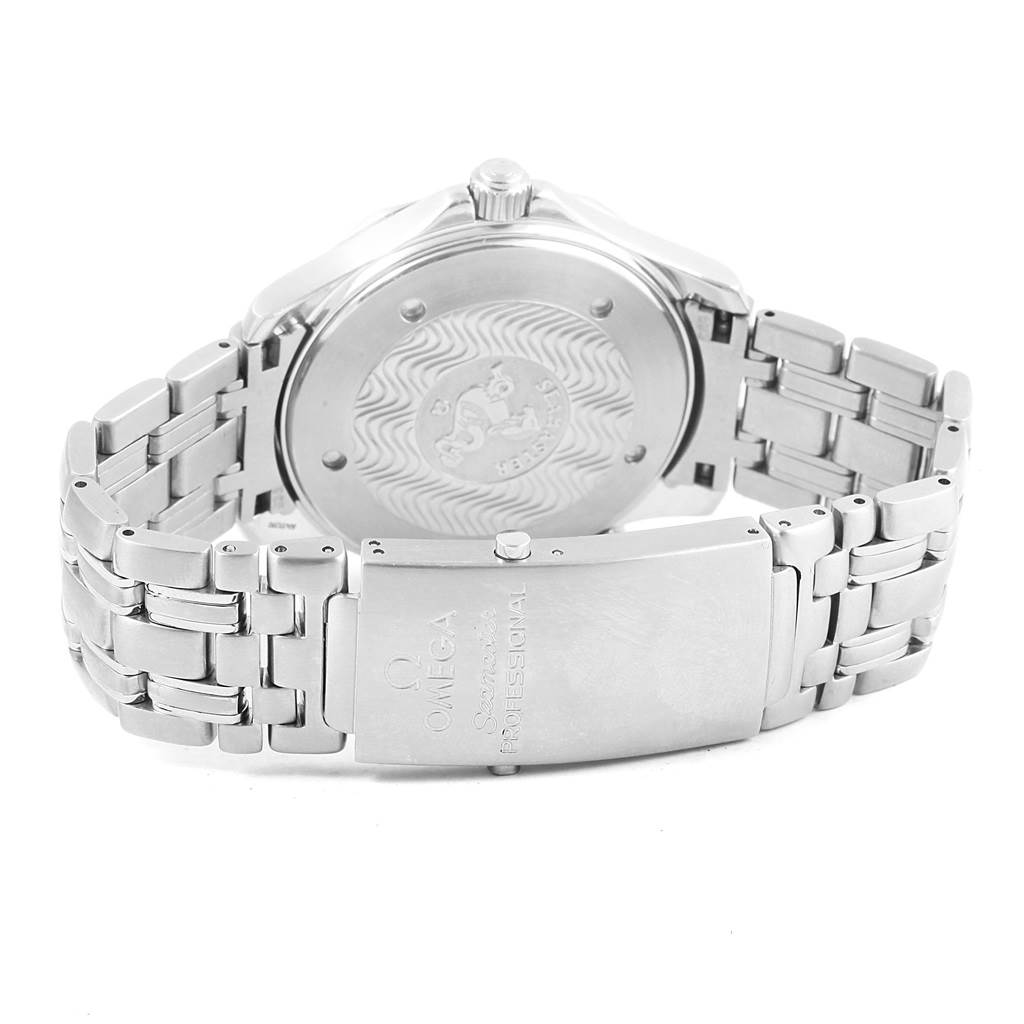 The image shows the back and clasp of an Omega Seamaster 2531.80.00 Men
s Stainless Steel Blue Dial 2531.80.00 Men
s Stainless Steel Blue Dial watch, highlighting its stainless steel bracelet and engraved case back.