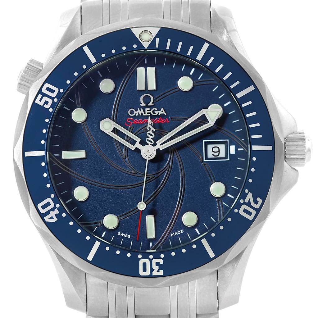 This image shows a frontal view of the Omega Seamaster 2226.80.00 Men's Stainless Steel Blue Dial 2226.80.00 Men's Stainless Steel Blue Dial watch, featuring its face, bezel, and part of the strap.
