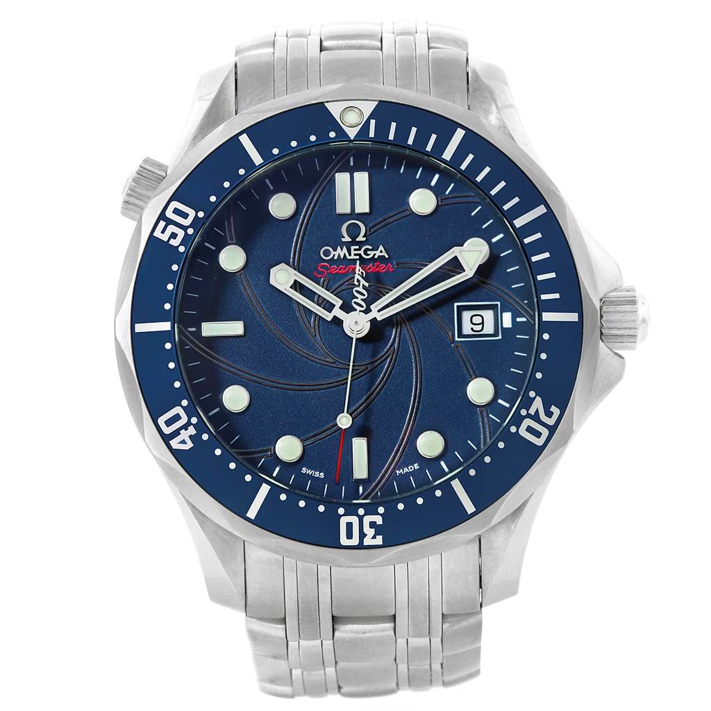 The image shows a front view of the Omega Seamaster 2226.80.00 Men's Stainless Steel Blue Dial 2226.80.00 Men's Stainless Steel Blue Dial watch with its face, bezel, hands, and metal bracelet visible.