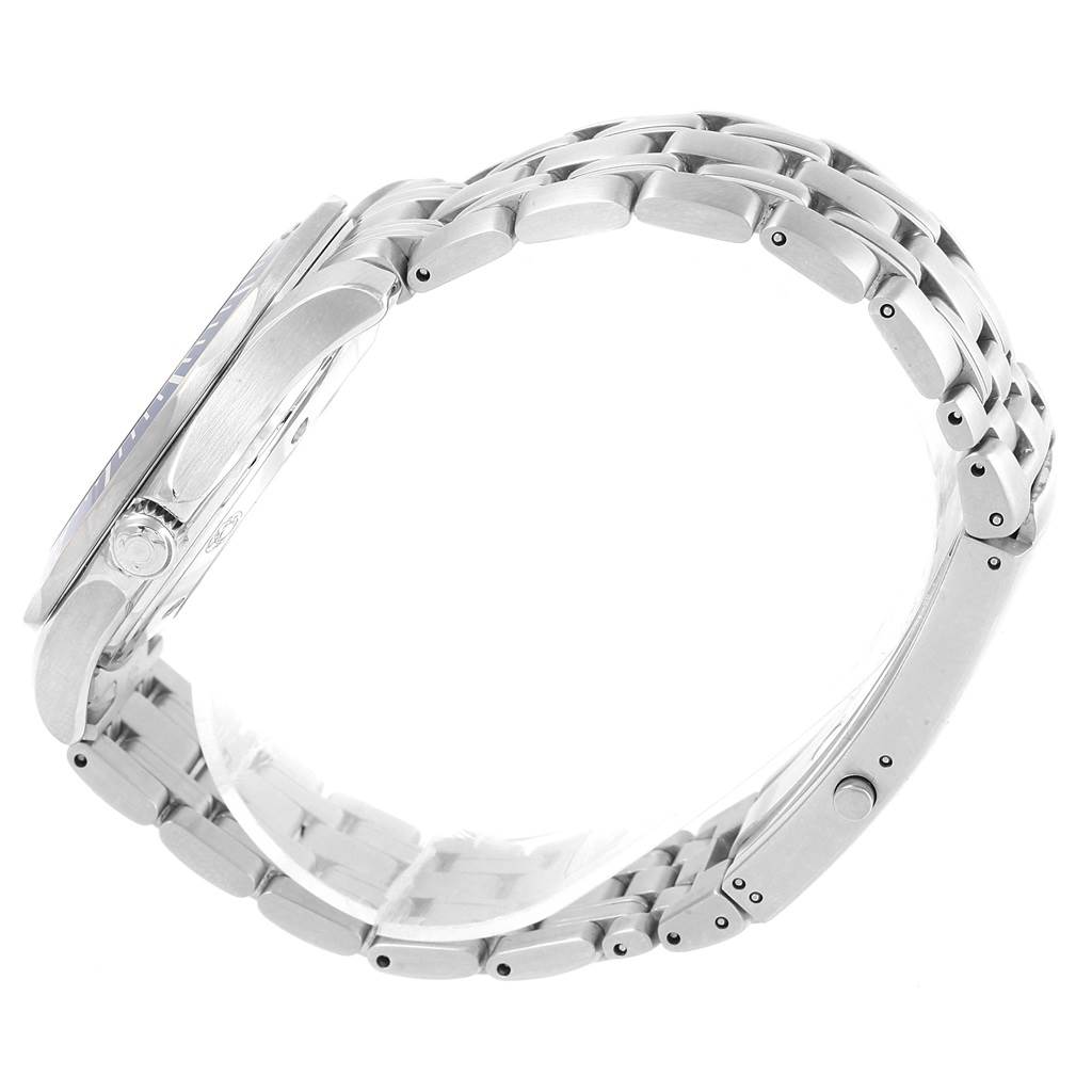 The image shows a side view of the Omega Seamaster 2531.80.00 Men
s Stainless Steel Blue Dial 2531.80.00 Men
s Stainless Steel Blue Dial watch, focusing on its metal bracelet and case.