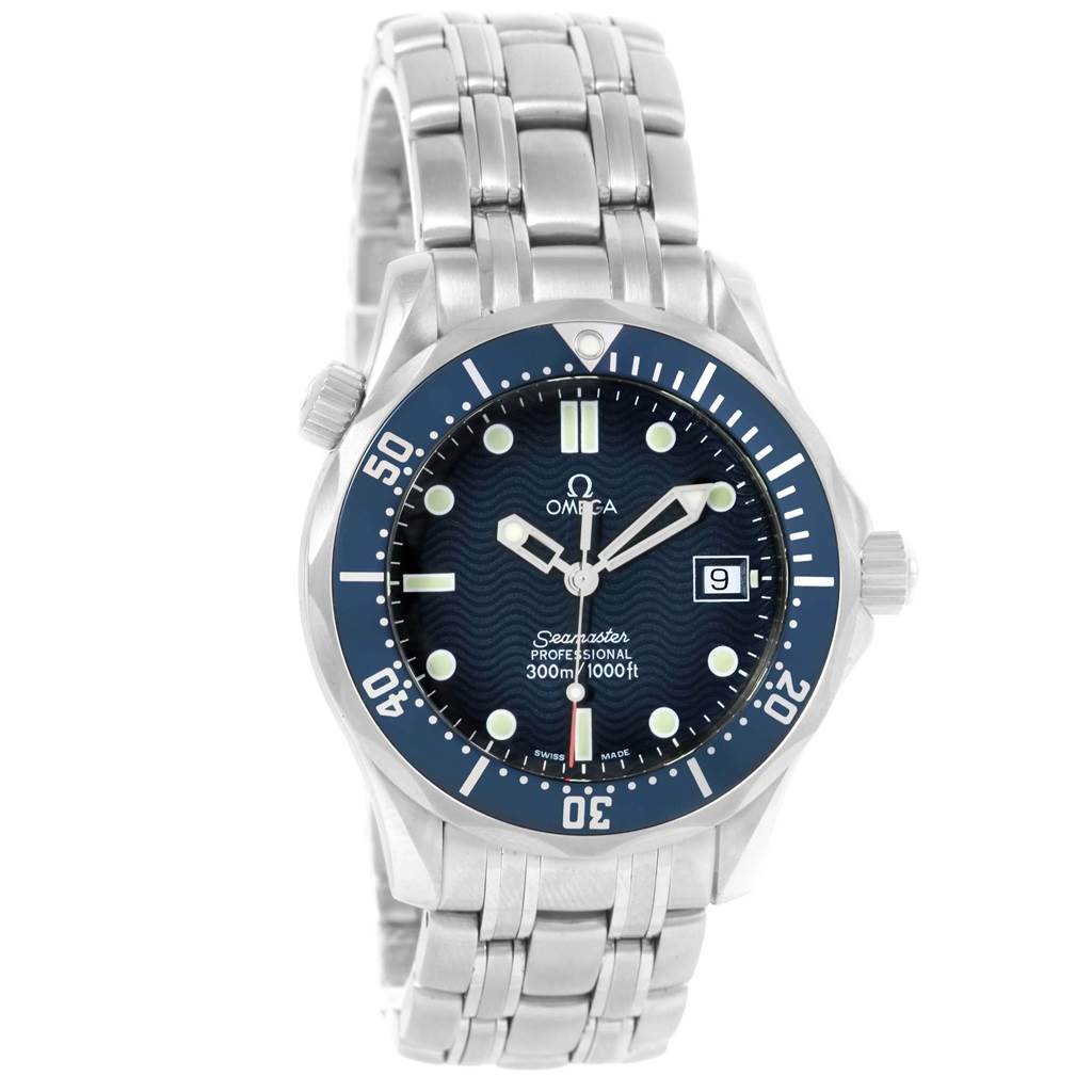 The image shows a front view of an Omega Seamaster 2561.80.00 Men
s Stainless Steel Blue Dial 2561.80.00 Men
s Stainless Steel Blue Dial watch, showcasing the dial, bezel, bracelet, and crown.